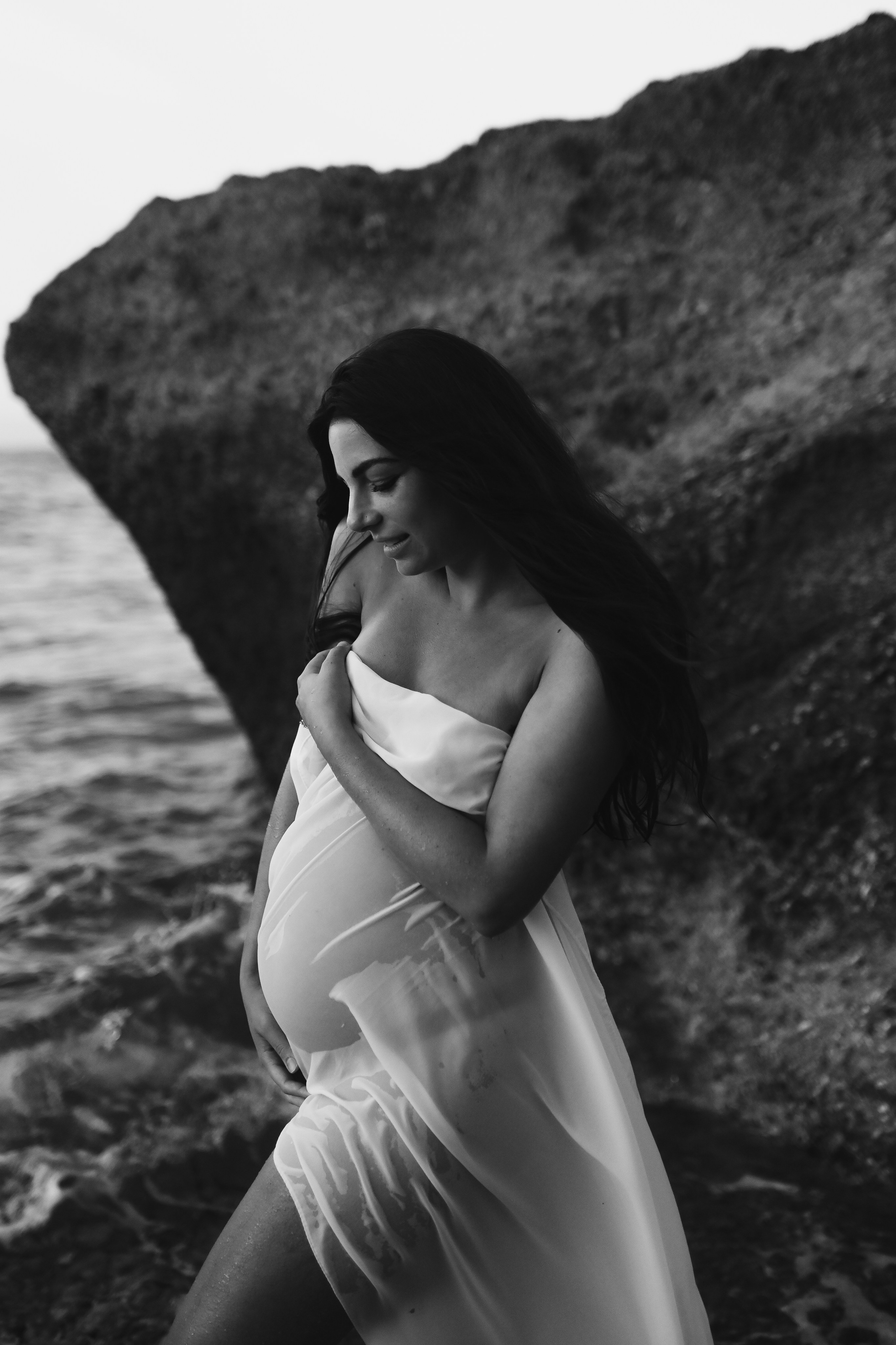 Ρομαντική φωτογράφιση εγκυμοσύνης στη Ρόδο. Φωτογράφος νεογέννητων στη Ρόδο. Φωτογράφιση εγκυμοσύνης