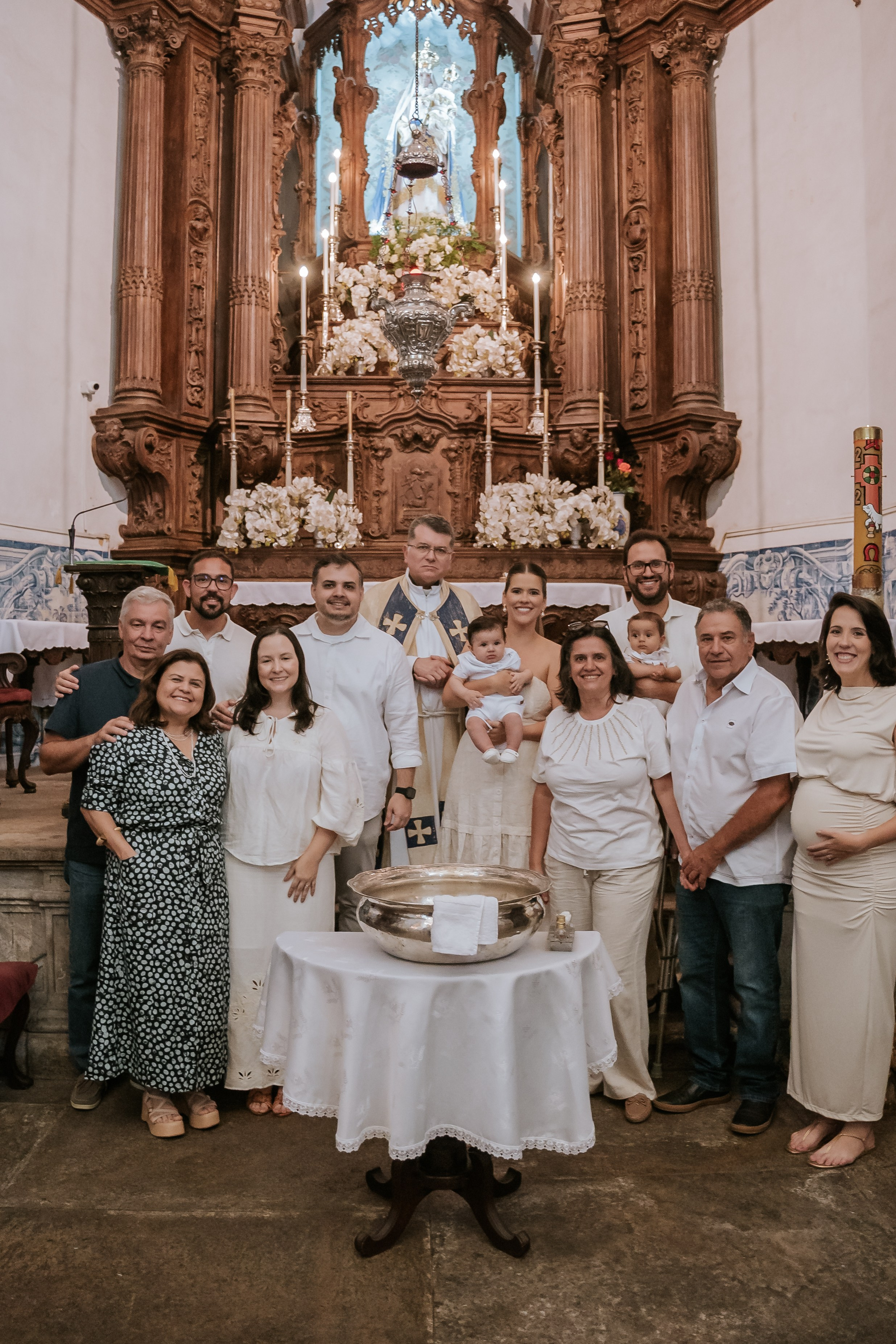Batizado. Filmes e fotos de parto e família com estética cinematográfica
