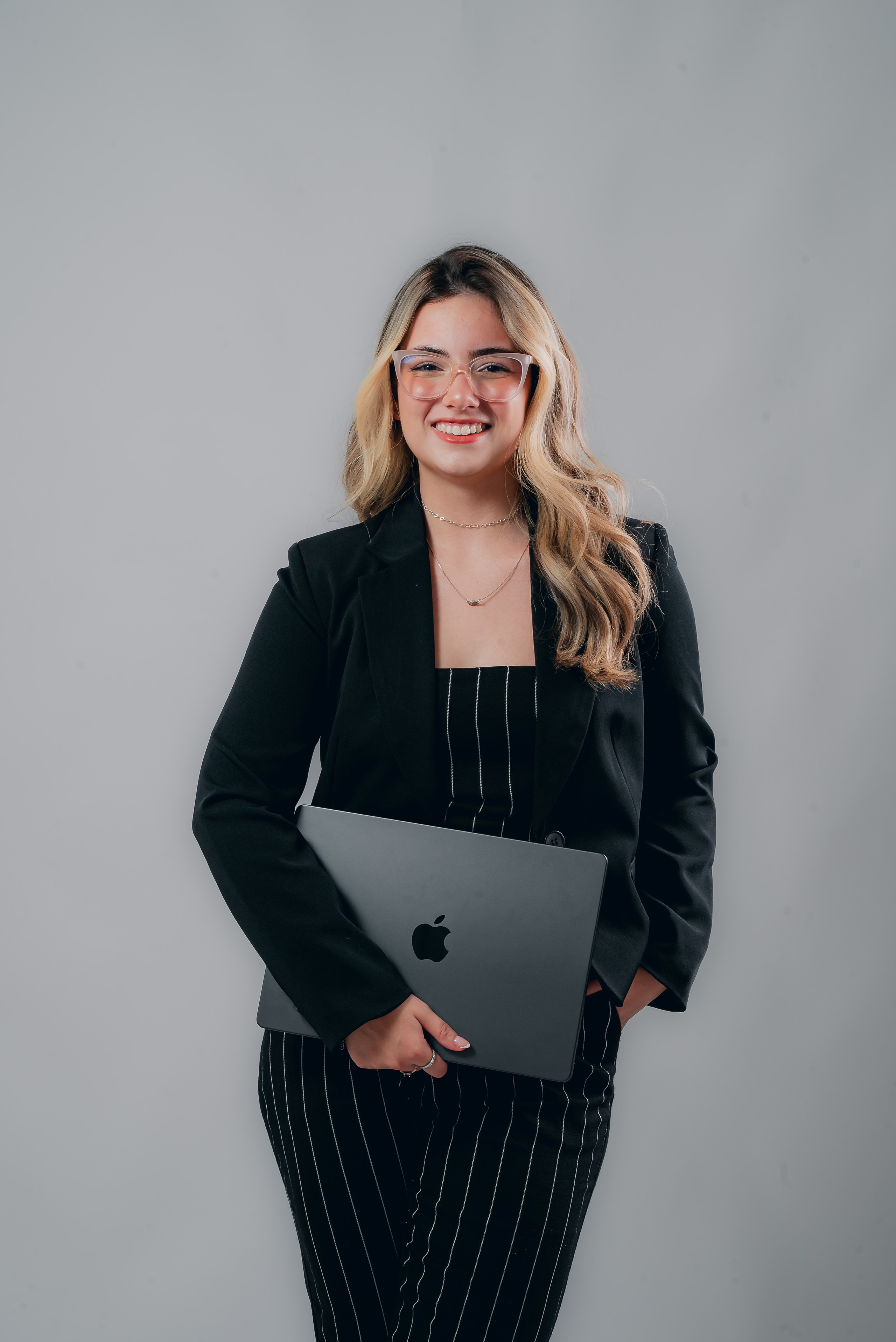 Corporativo Estúdio. Mayke Luz Fotografia