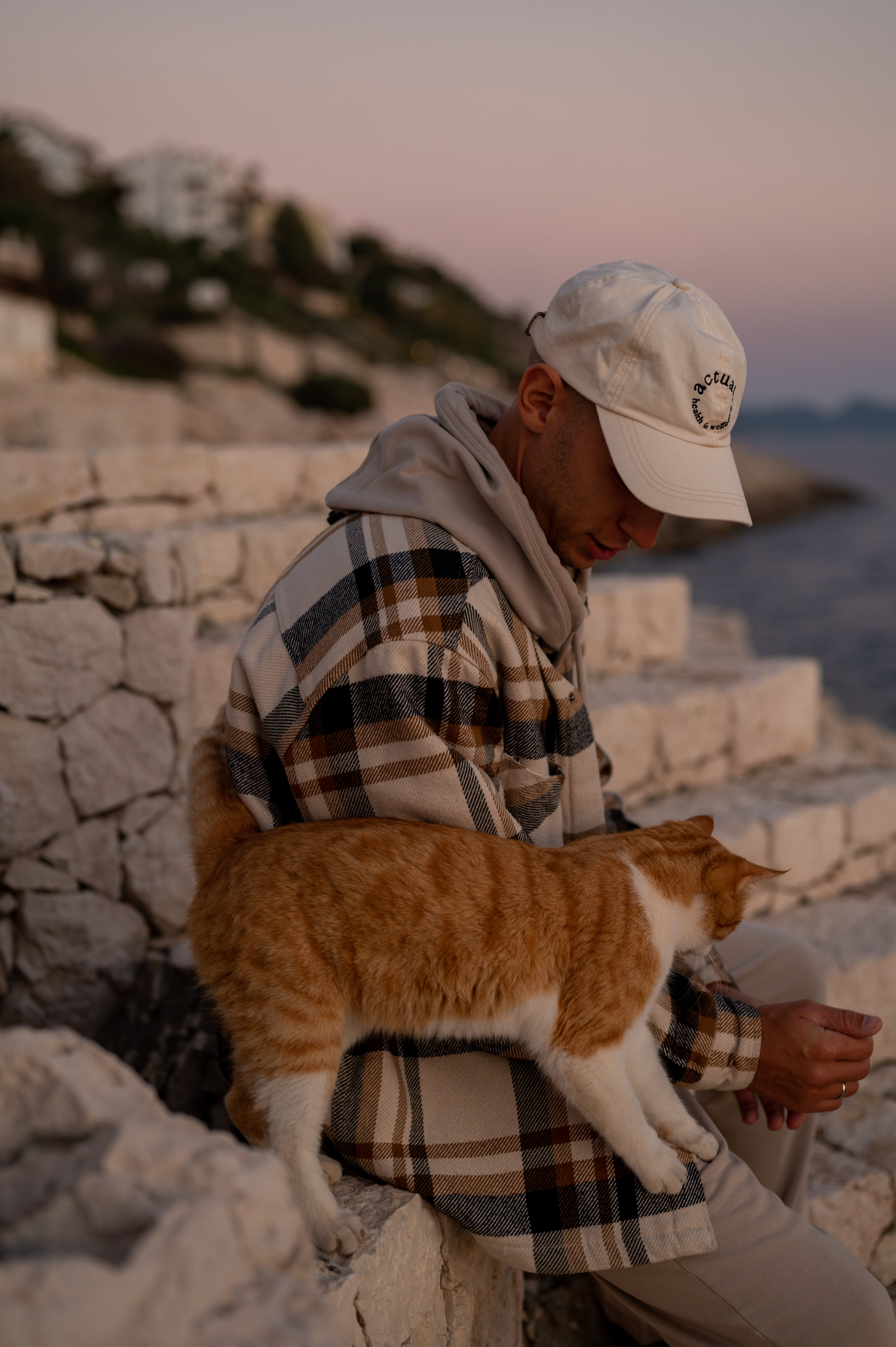A spontaneous meeting with a couple of guys. Photographer Yulia Lushnikova, Based in Valencia