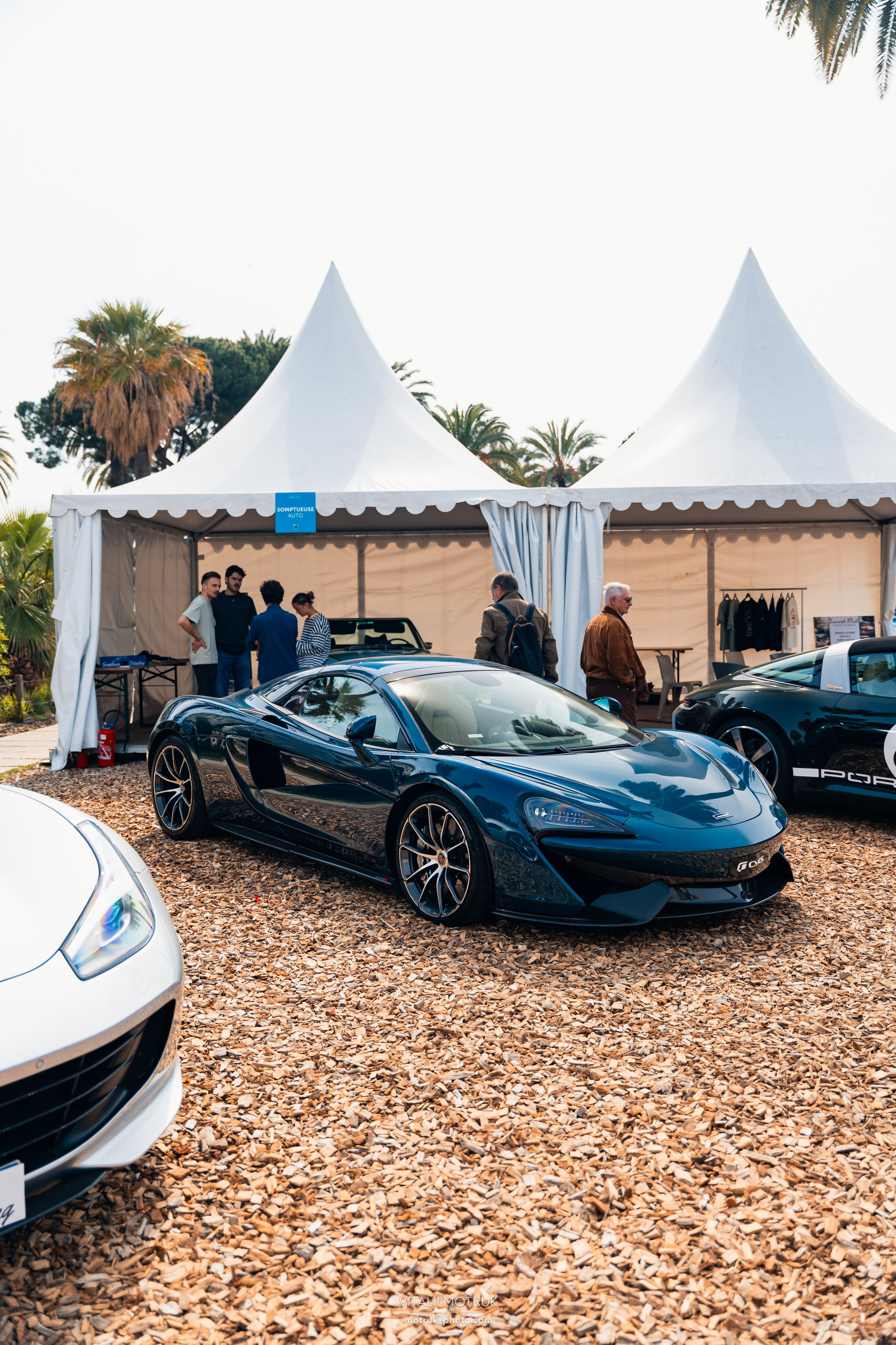 Legends de Nice. Photographe de voitures à Paris — Vitalii Motruk