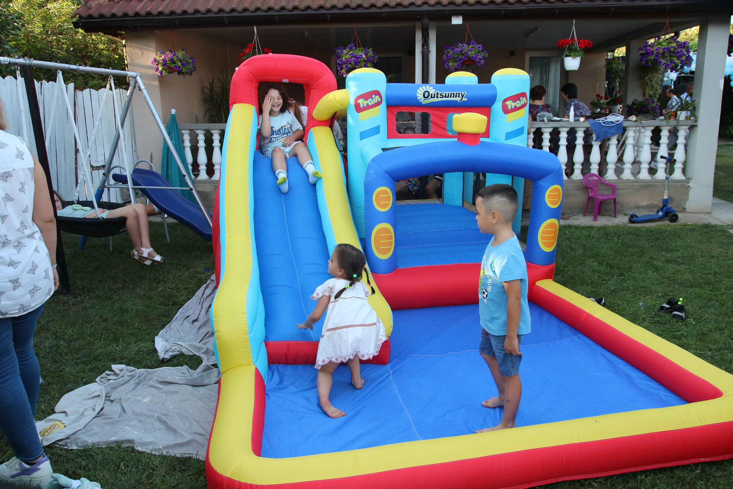 BYZO MEDIA. PETRU BYZO - family and children photographer in ROMANIA