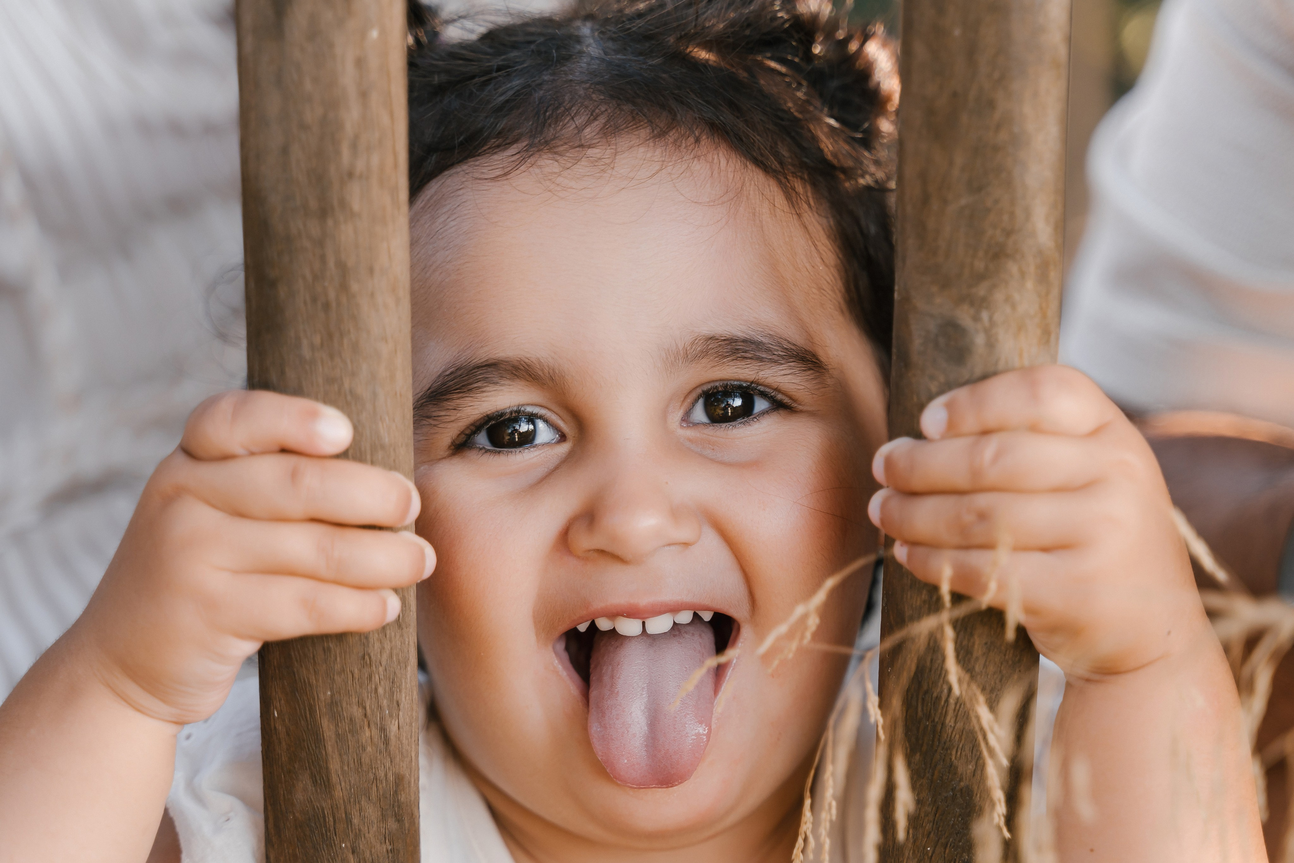 Rebeca, Roman y Laia. Fotógrafa de bodas y familias en España, Valencia: Nadia ProFoto
