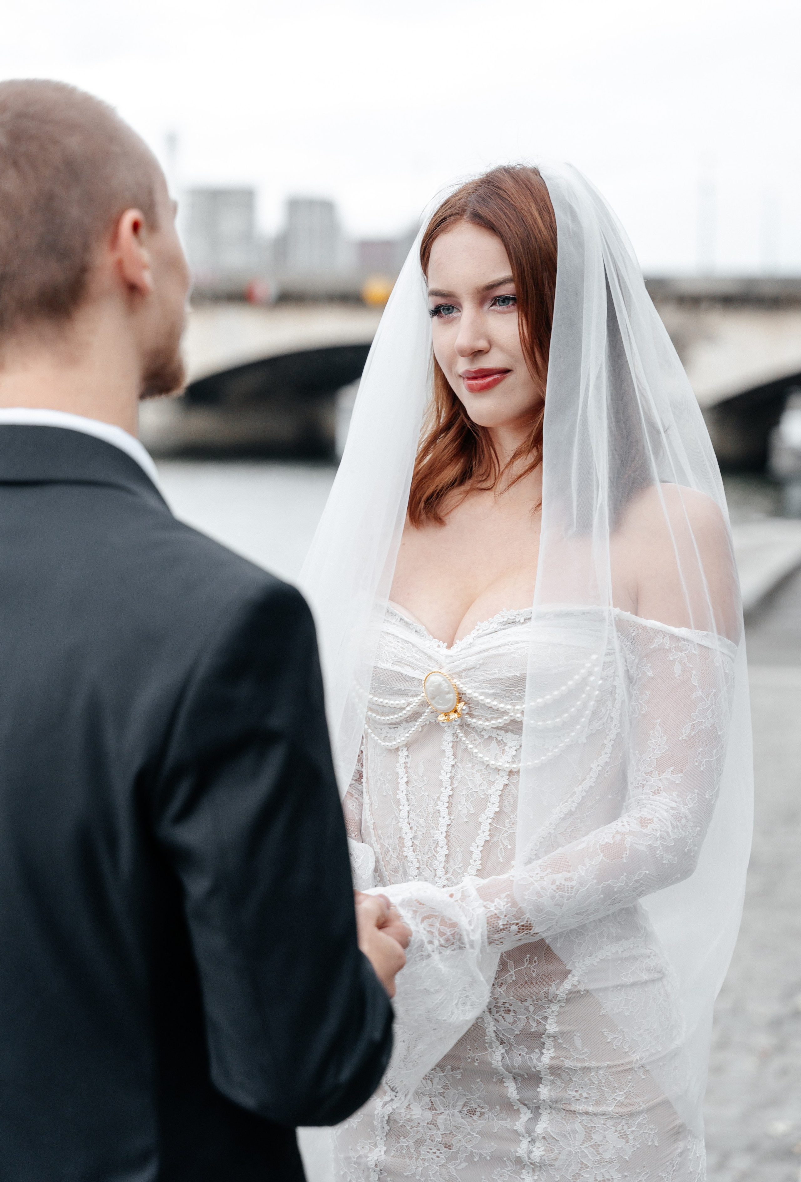 Wedding elopement. Wedding photographer in Paris Oksana Shum