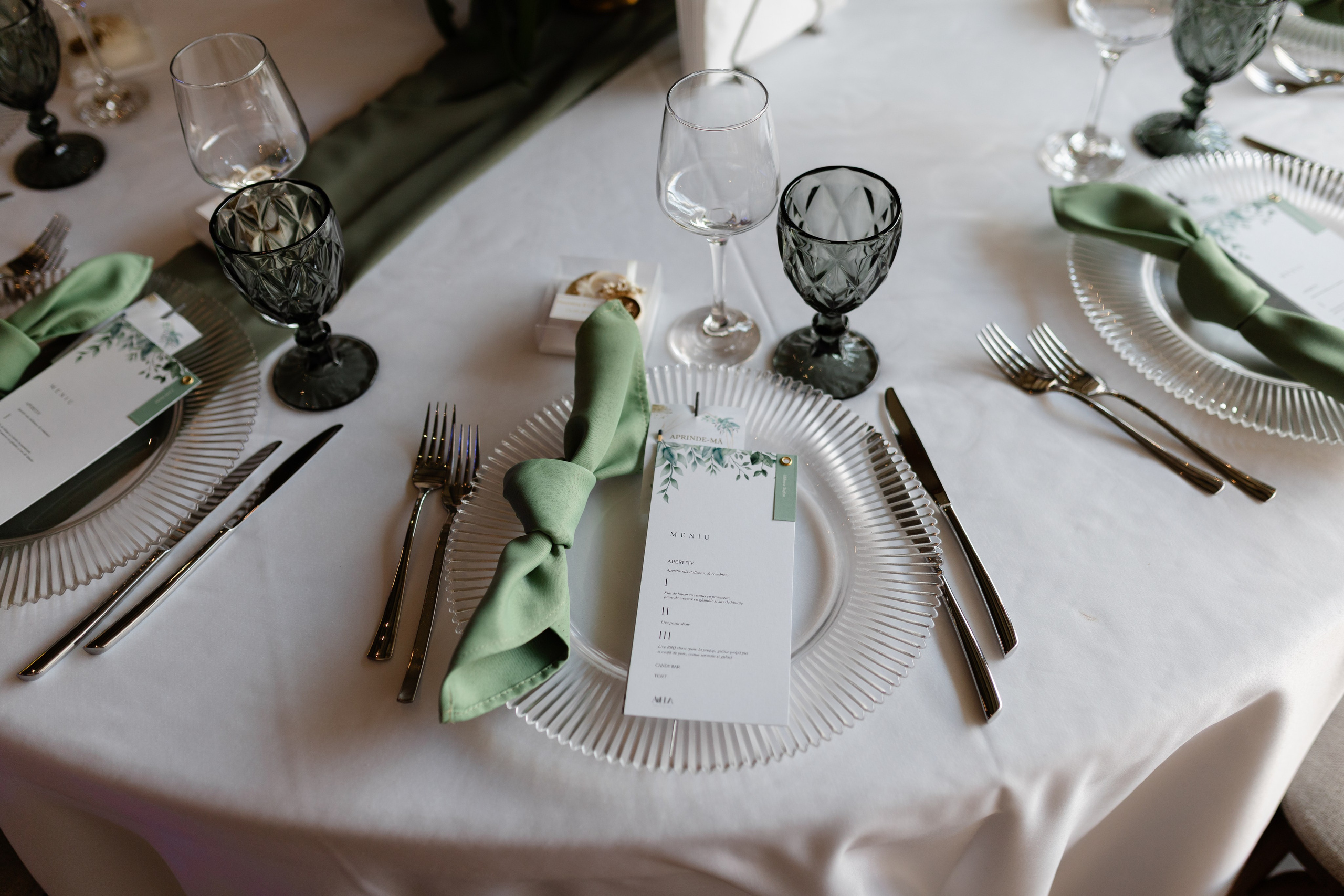 Flori & Cosmin. Main