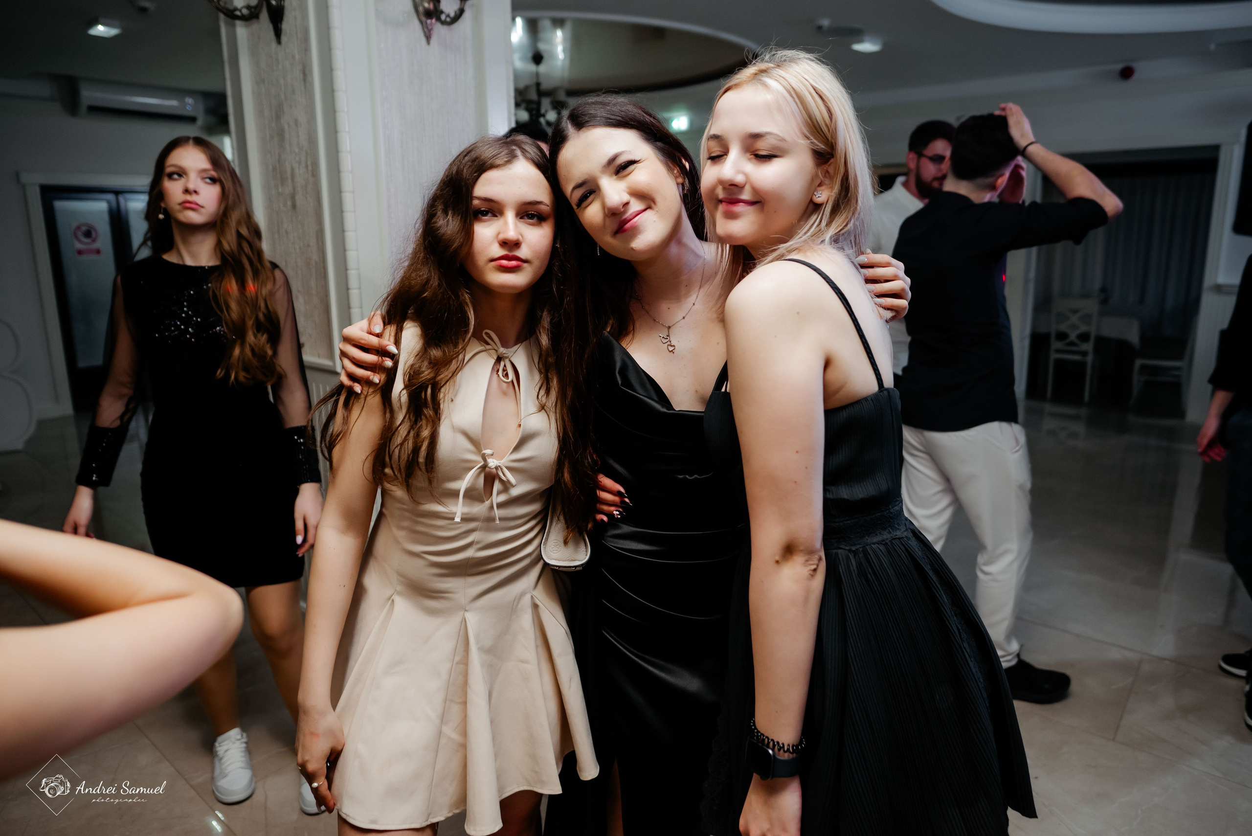 Majorat Alina. Andrei Samuel – Fotograf București | Evenimente, Studio, Imobiliare, Produs