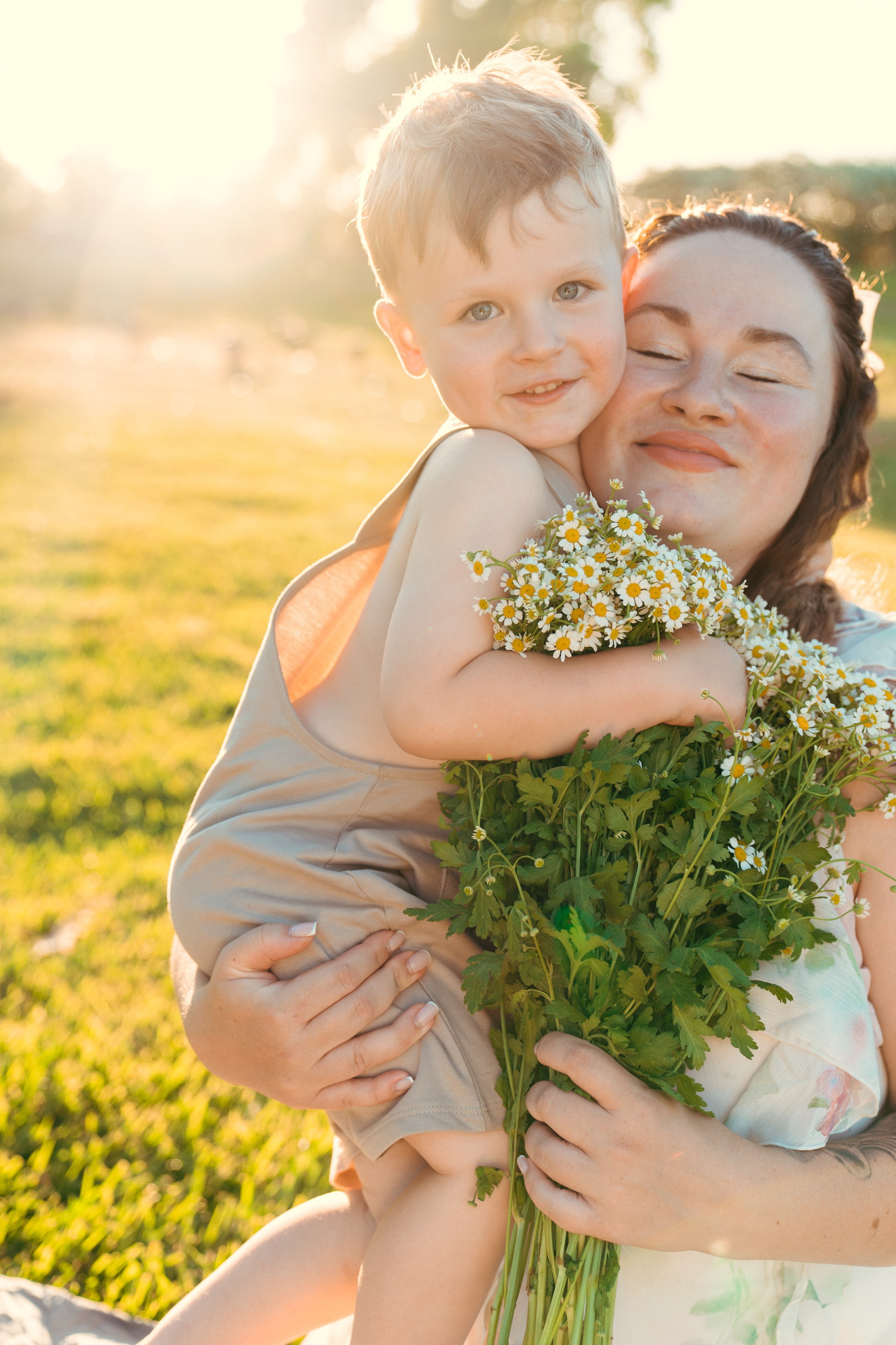 Yulya, Robert&Gordey. Wedding & elopement photographer Viktoriya Kravtsov. Las Vegas
