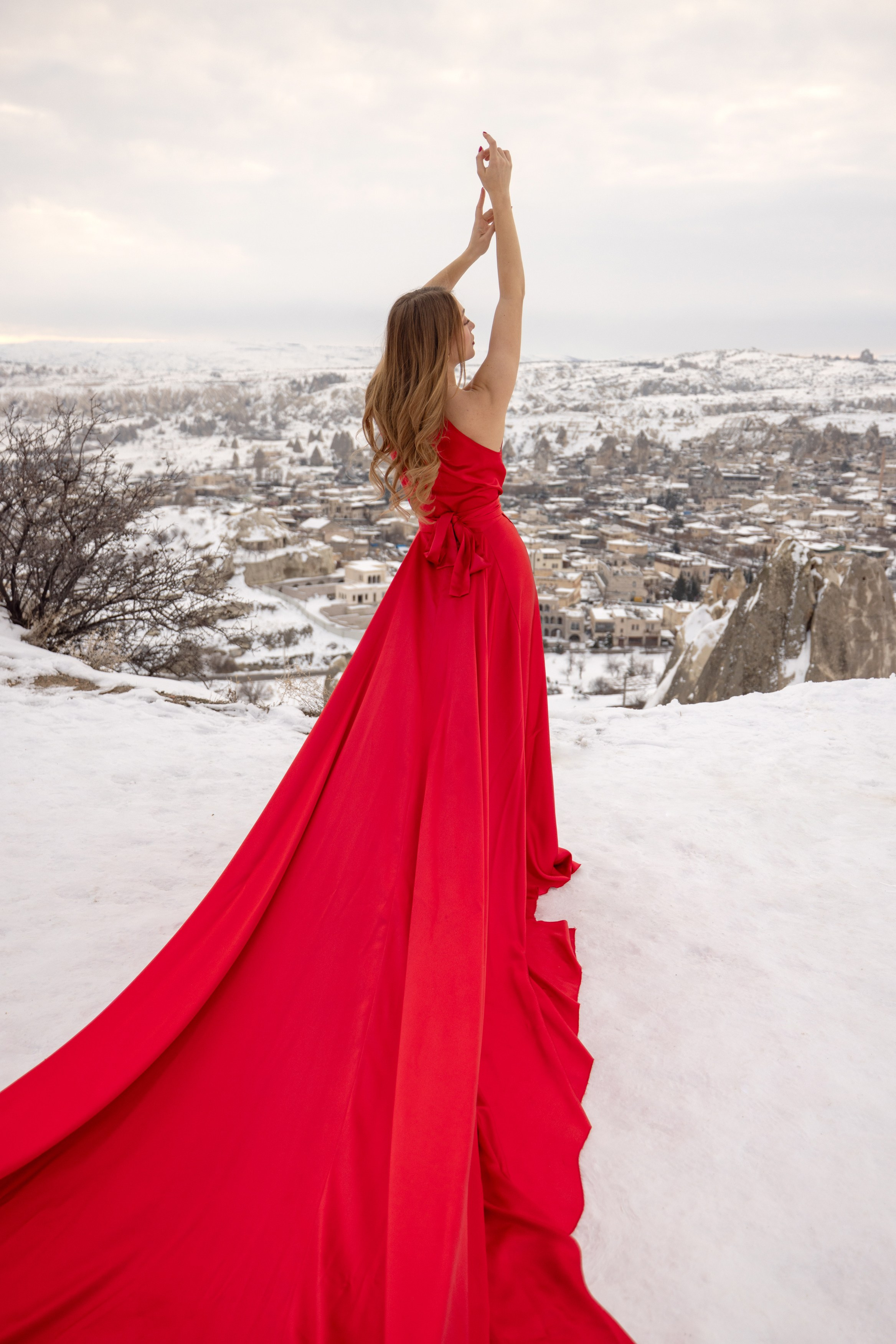 Dina. Julia Ganch I Fashion Wedding Photography I Cappadocia Turkey