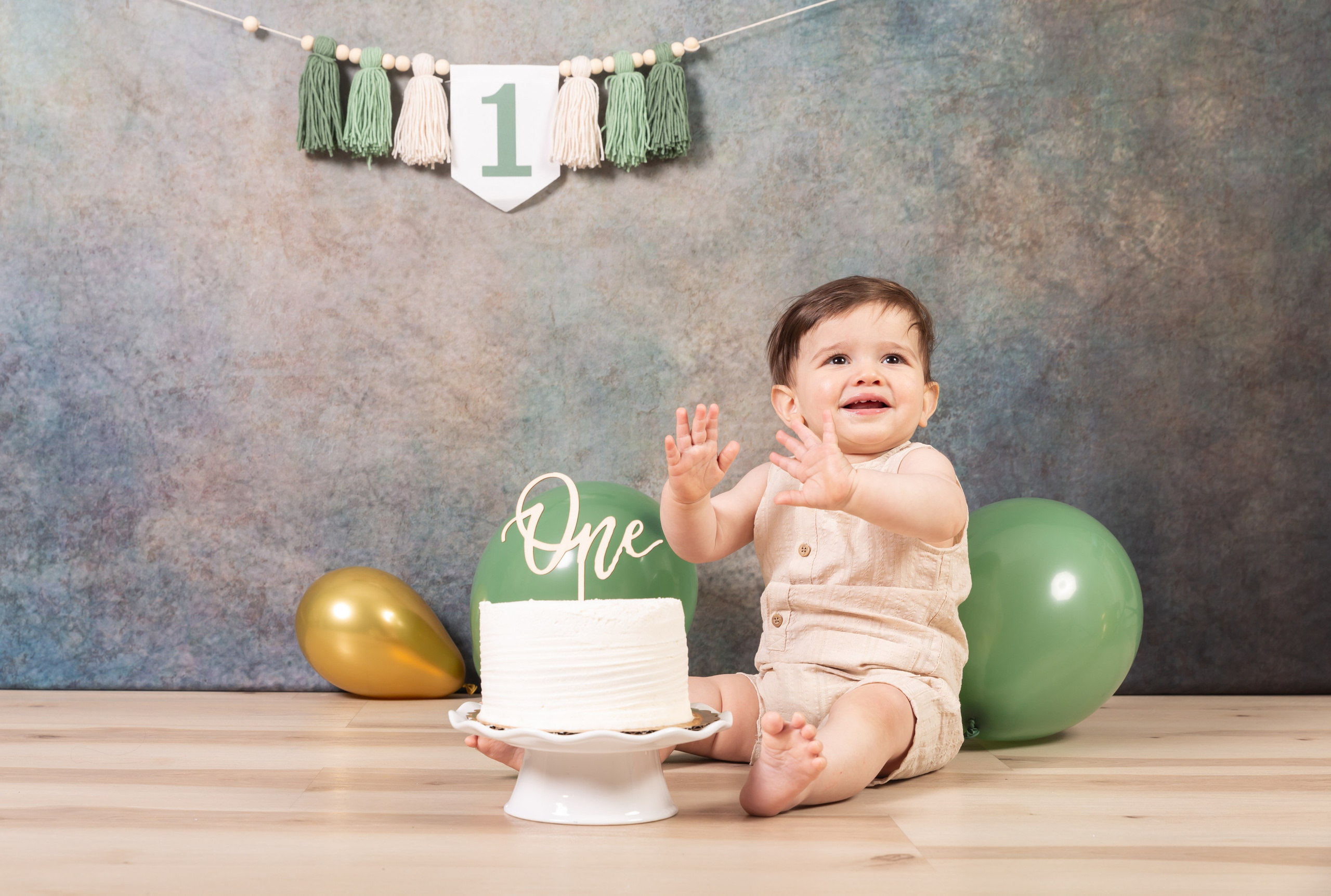 Smash Cake. Photographer is San Jose, Iryna Novosyolova