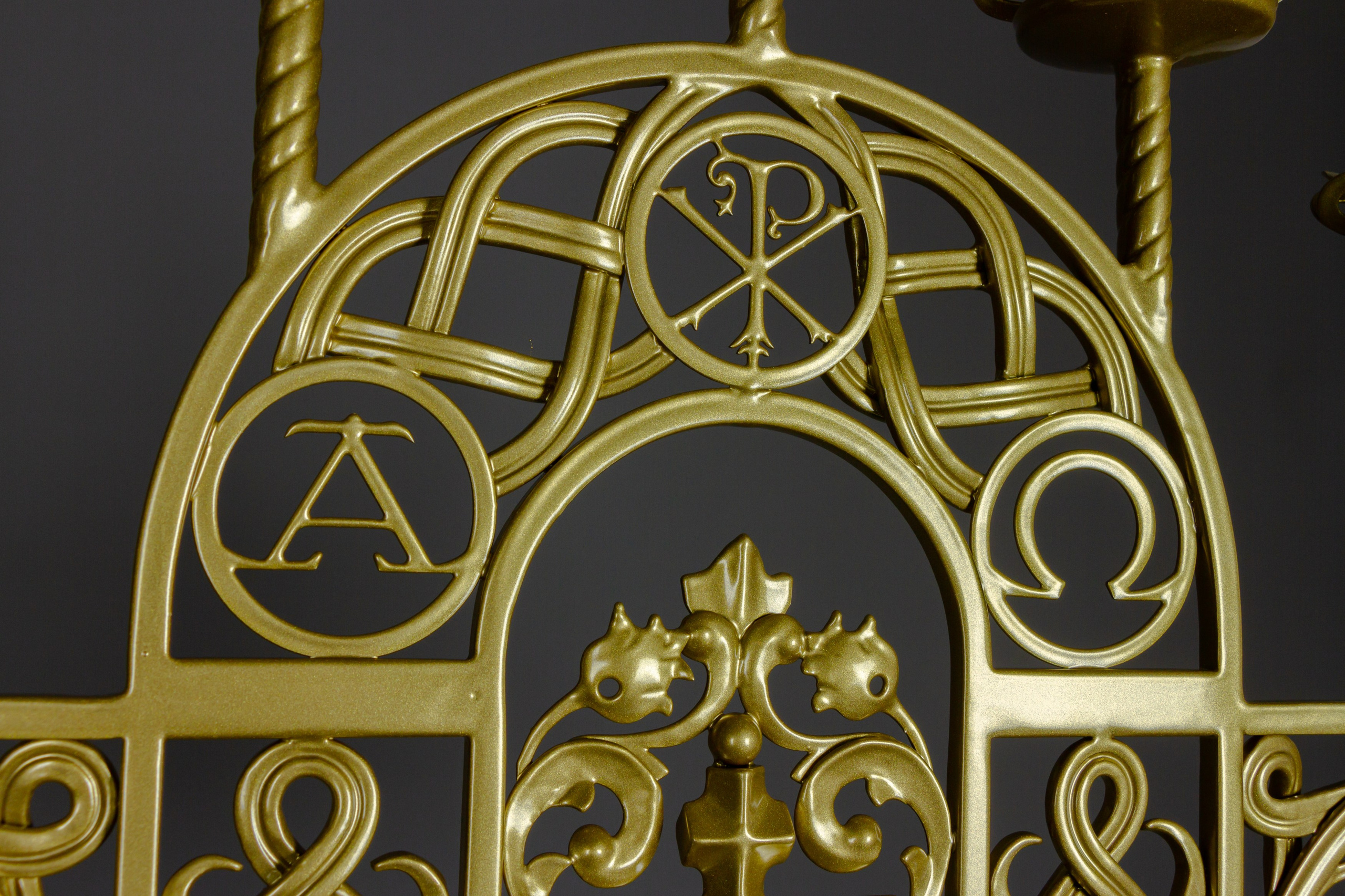 Алтарный семисвечник. Скульптор кузнец Мария Тарлецкая