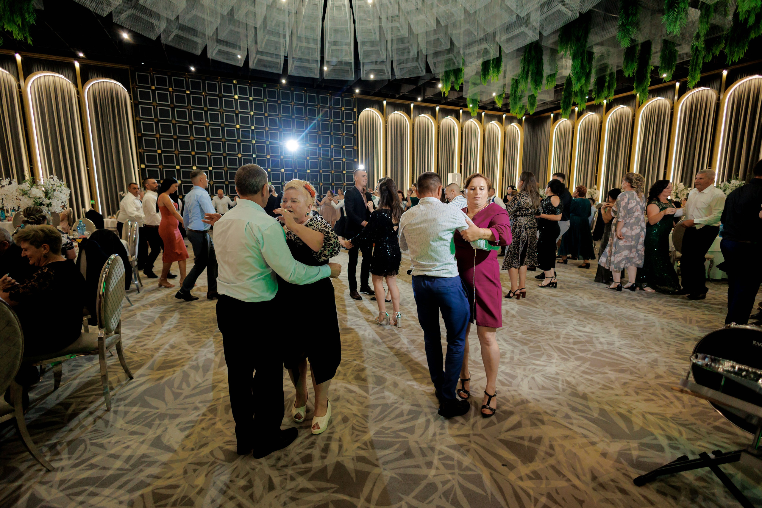 Nunta Nicoleta & Răzvan | Fotografie & Videografie Profesională. Servicii foto-video profesionale, pentru momente de neuitat