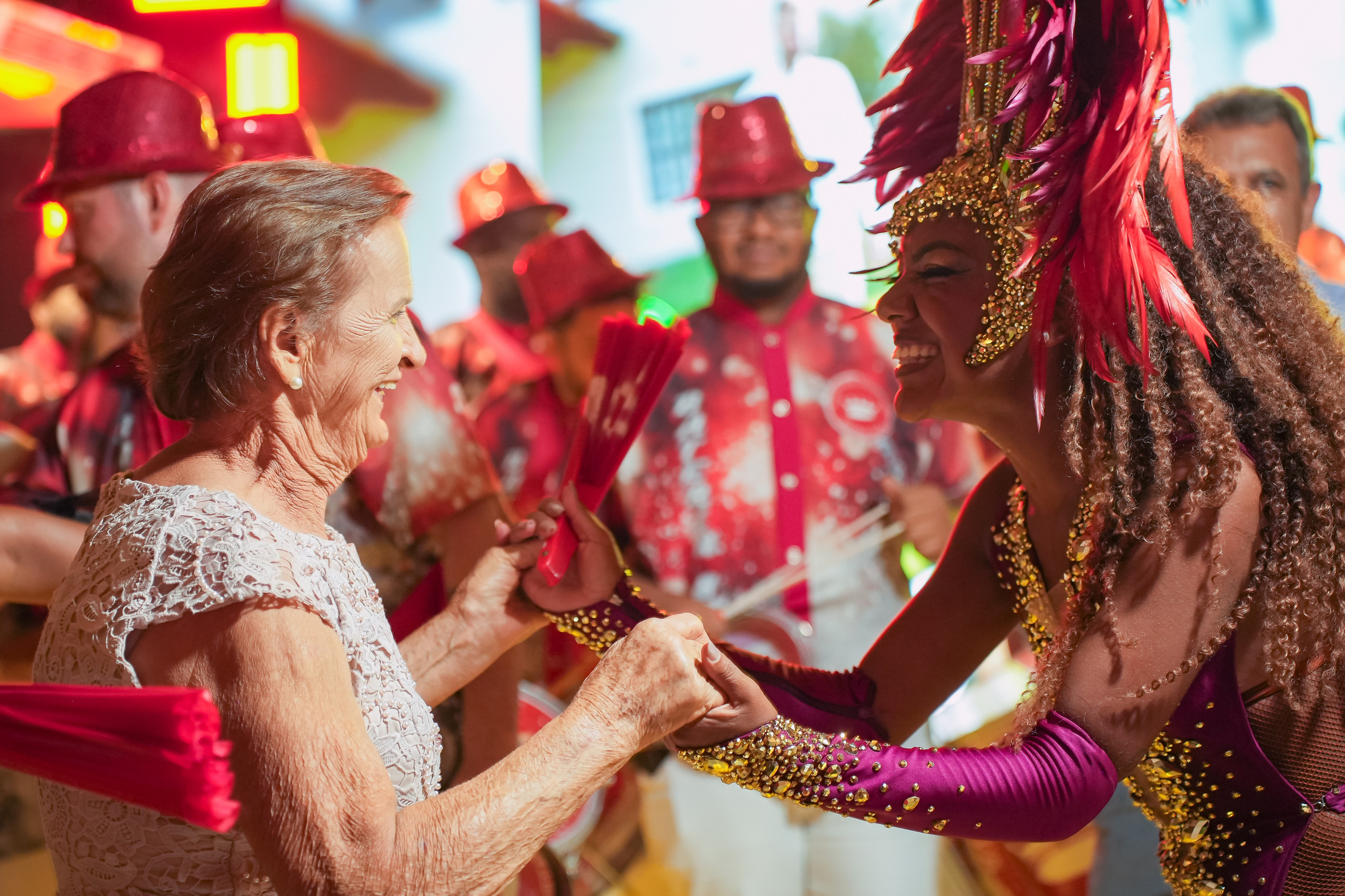 História de Aline & Gabriel. O Casal Dos Noivos