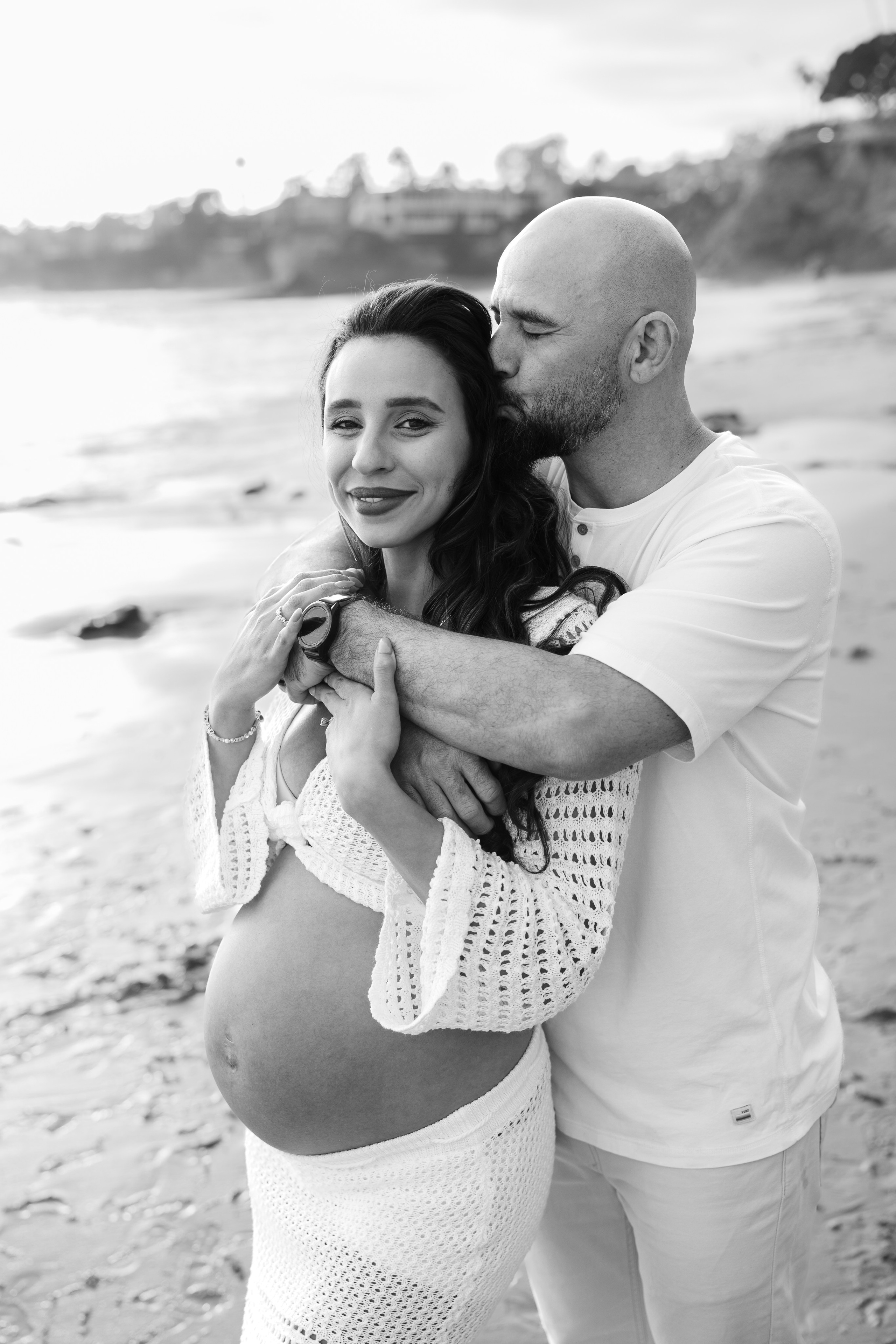 Maternity Photoshoot at Laguna Beach. Wedding Photography & Videography Team in California, Los Angeles, San Francisco, San Diego and Travel