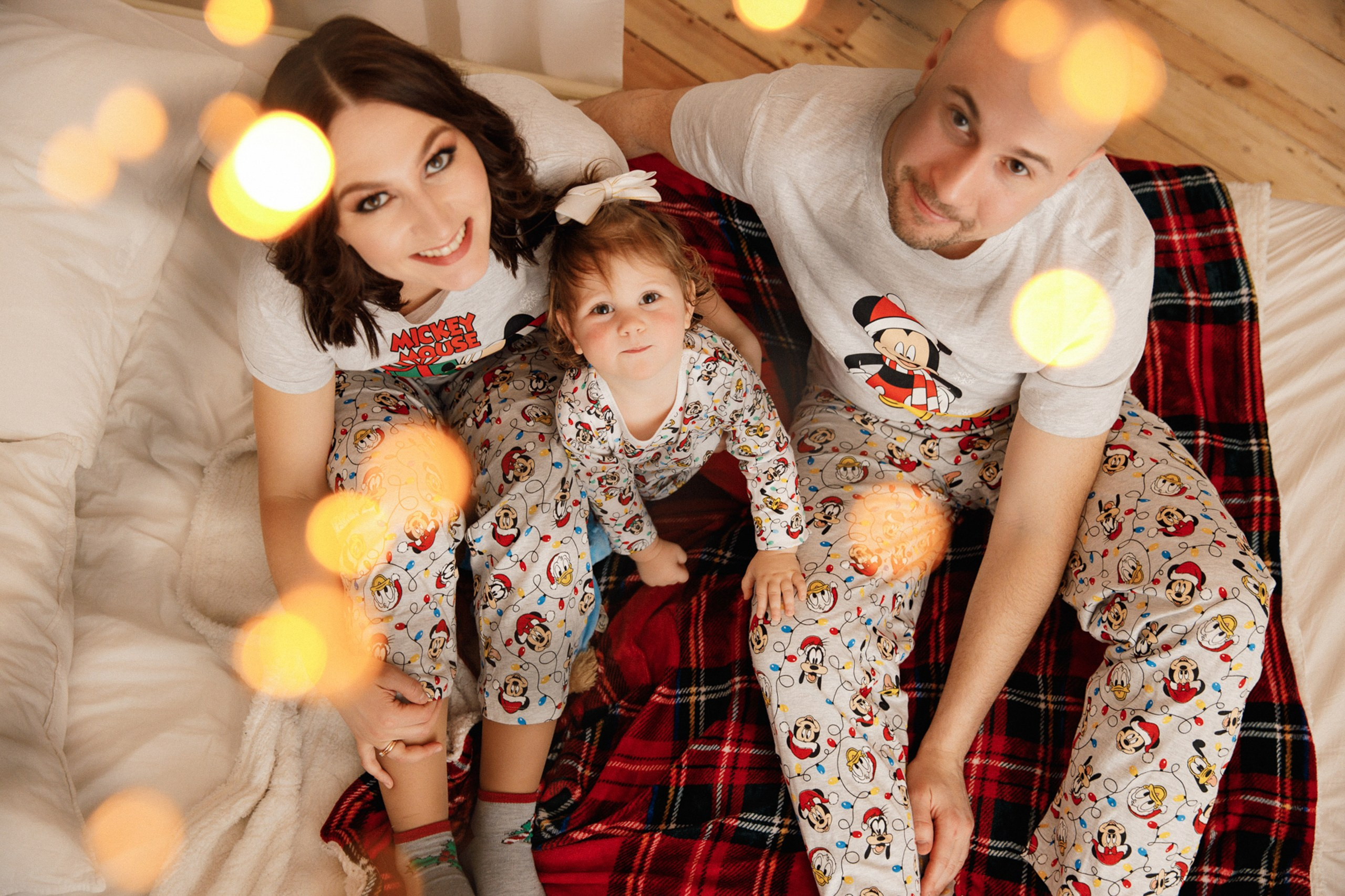 Christmas and New Year photo sessions in Riga, Latvia in studio. Evgeny Timofeyev | Wedding & Content photographer and videographer