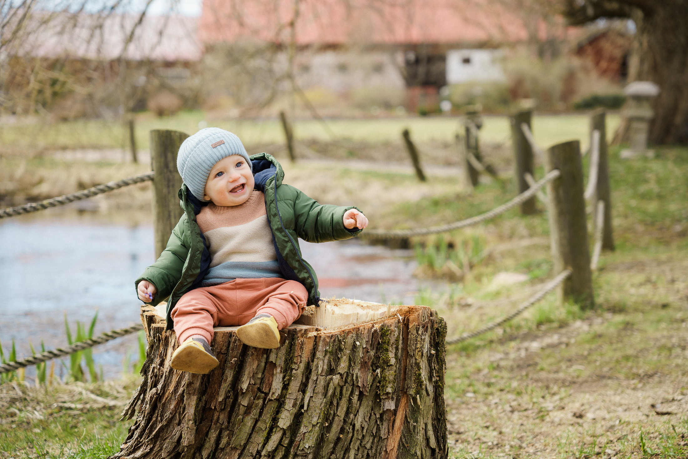 Yksivuotiaan Lapsen Kuvaus Espoossa – Kauniita Muistoja Elämän Ensimmäisestä Vuodesta