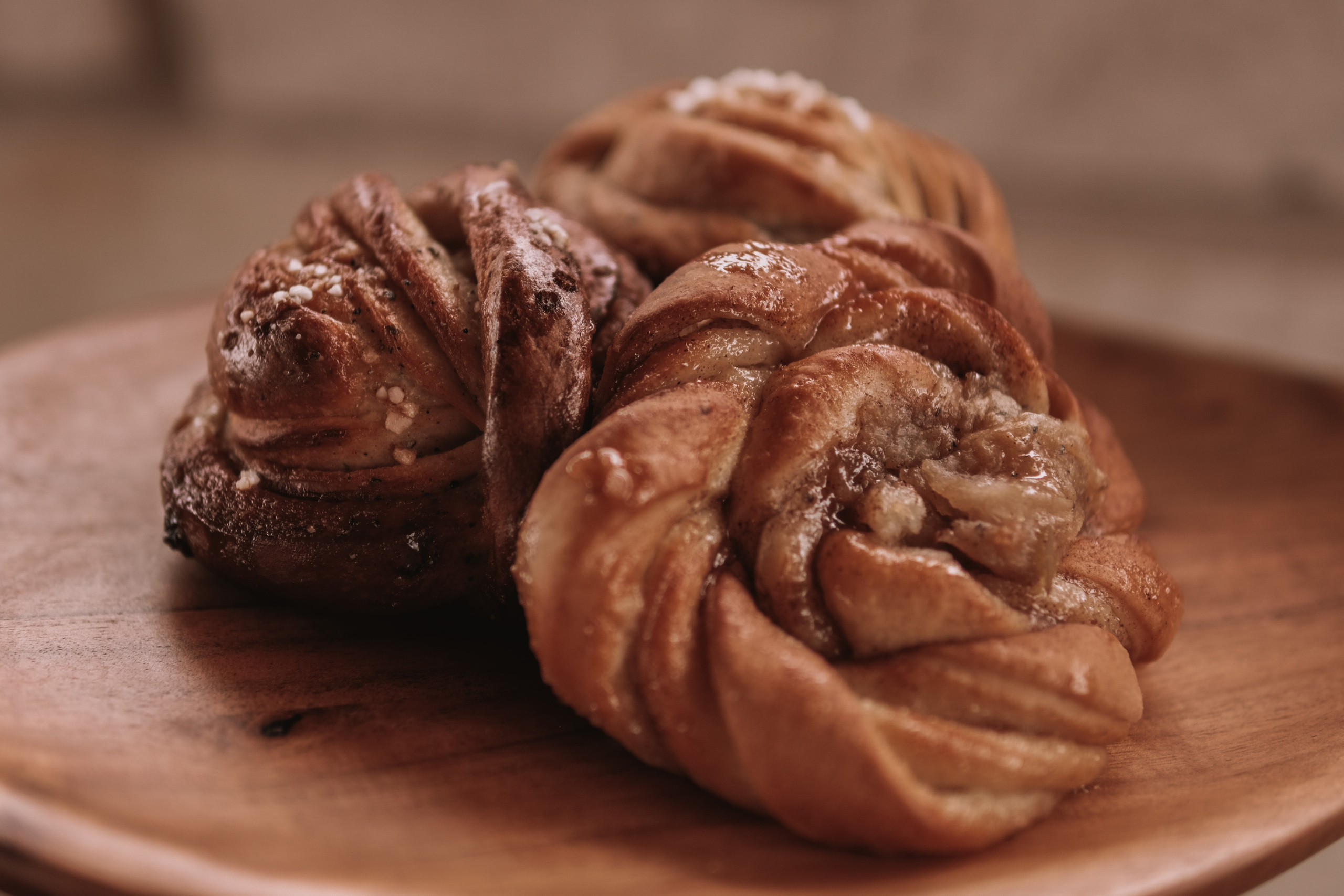 Food and Ceramics. Lens Captures Life