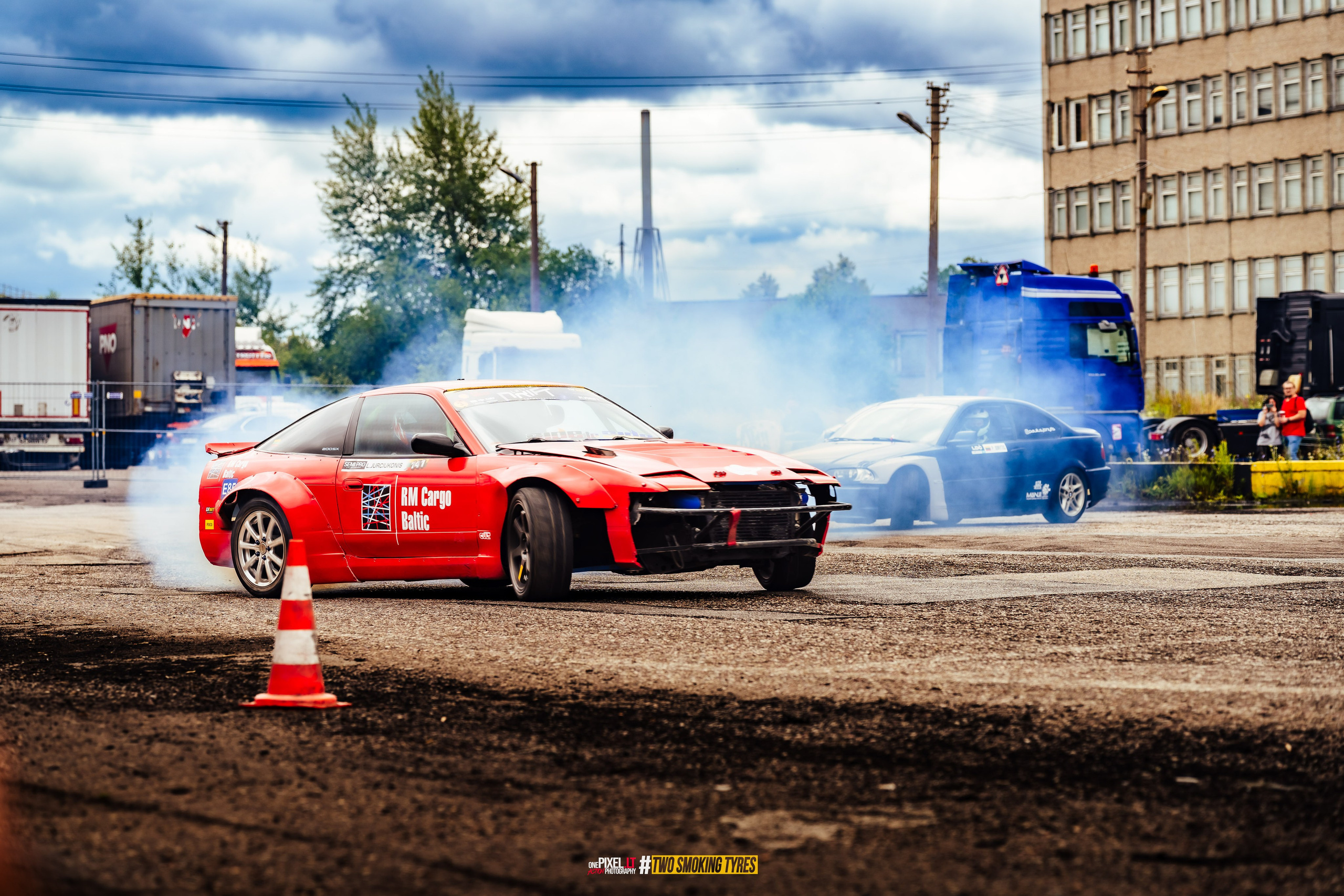Side to Side #DRIFTDAY. OnePIXEL