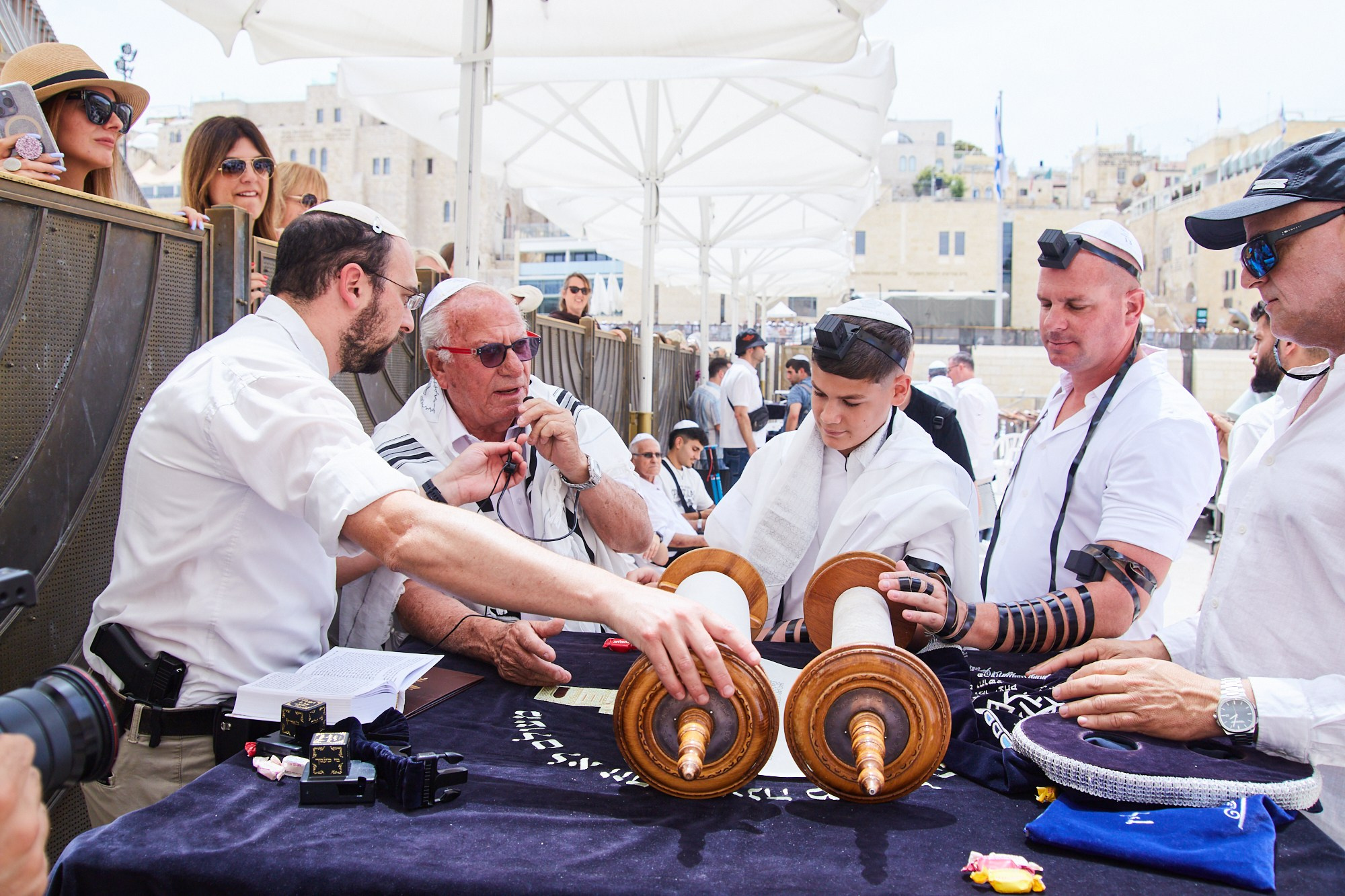 Бар-мицва на Котеле 2. Портретный и репортажный фотограф в Израиле Рома Бирман