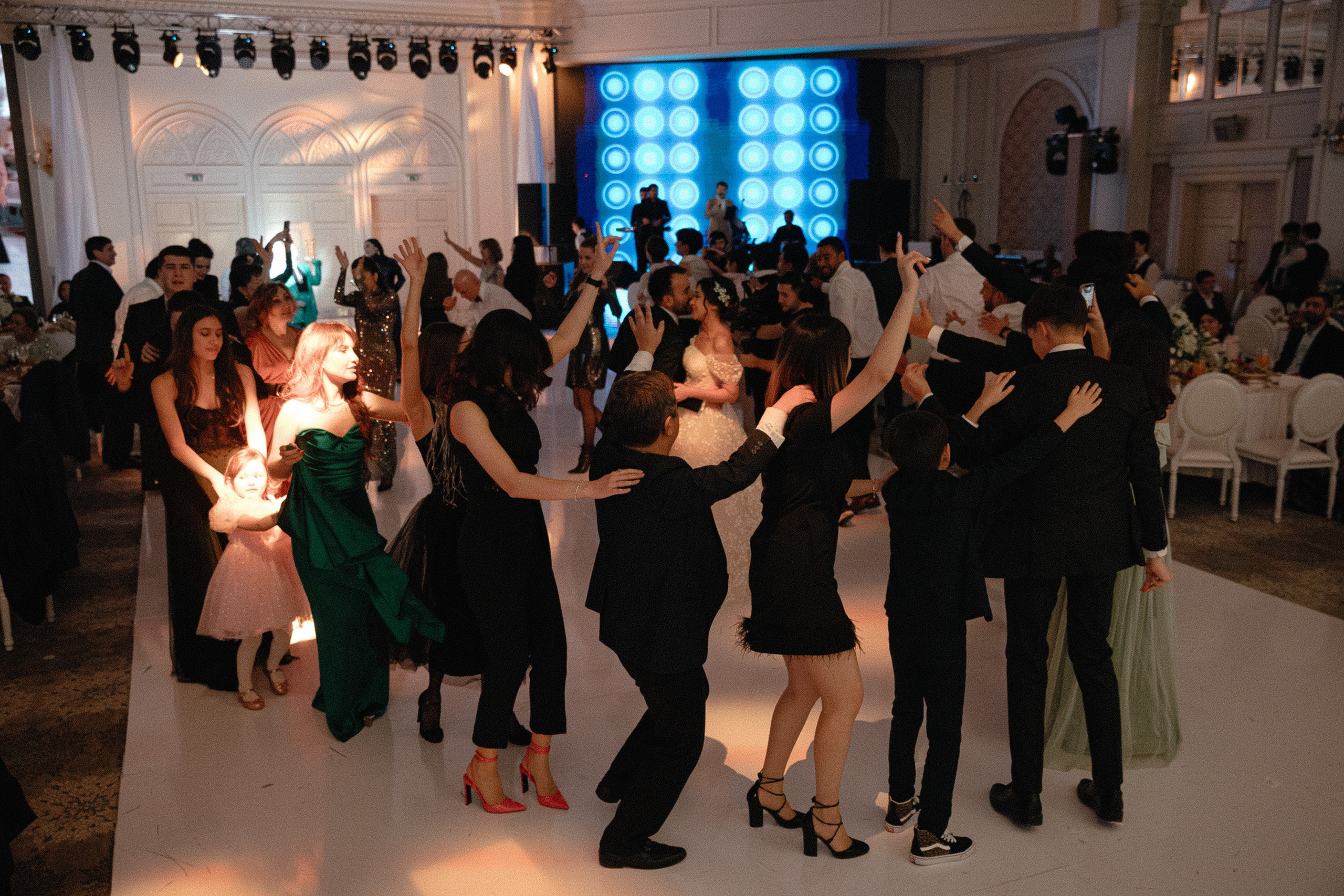 Саидамирхон и Азизахон. Главная