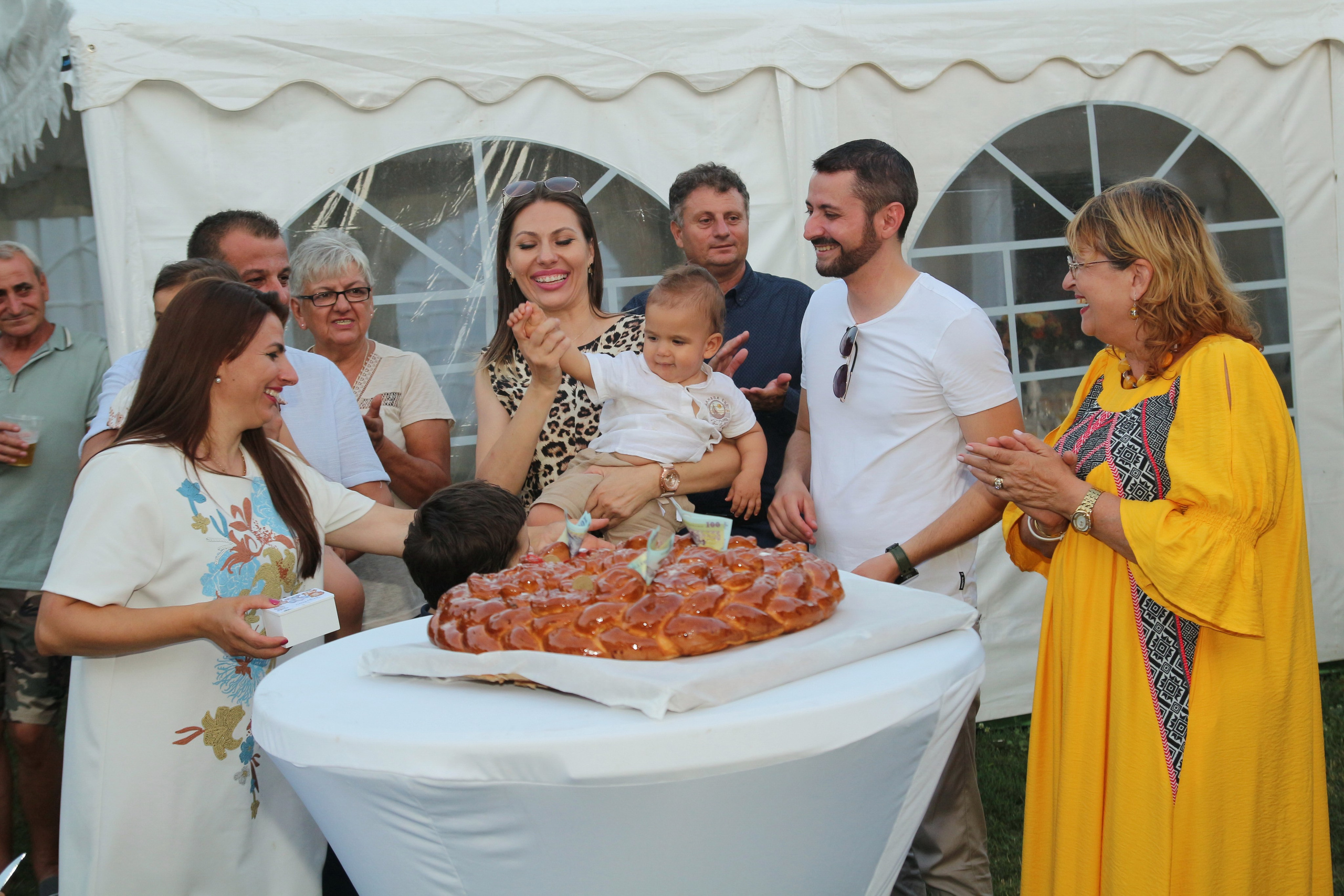 BYZO MEDIA. PETRU BYZO - family and children photographer in ROMANIA