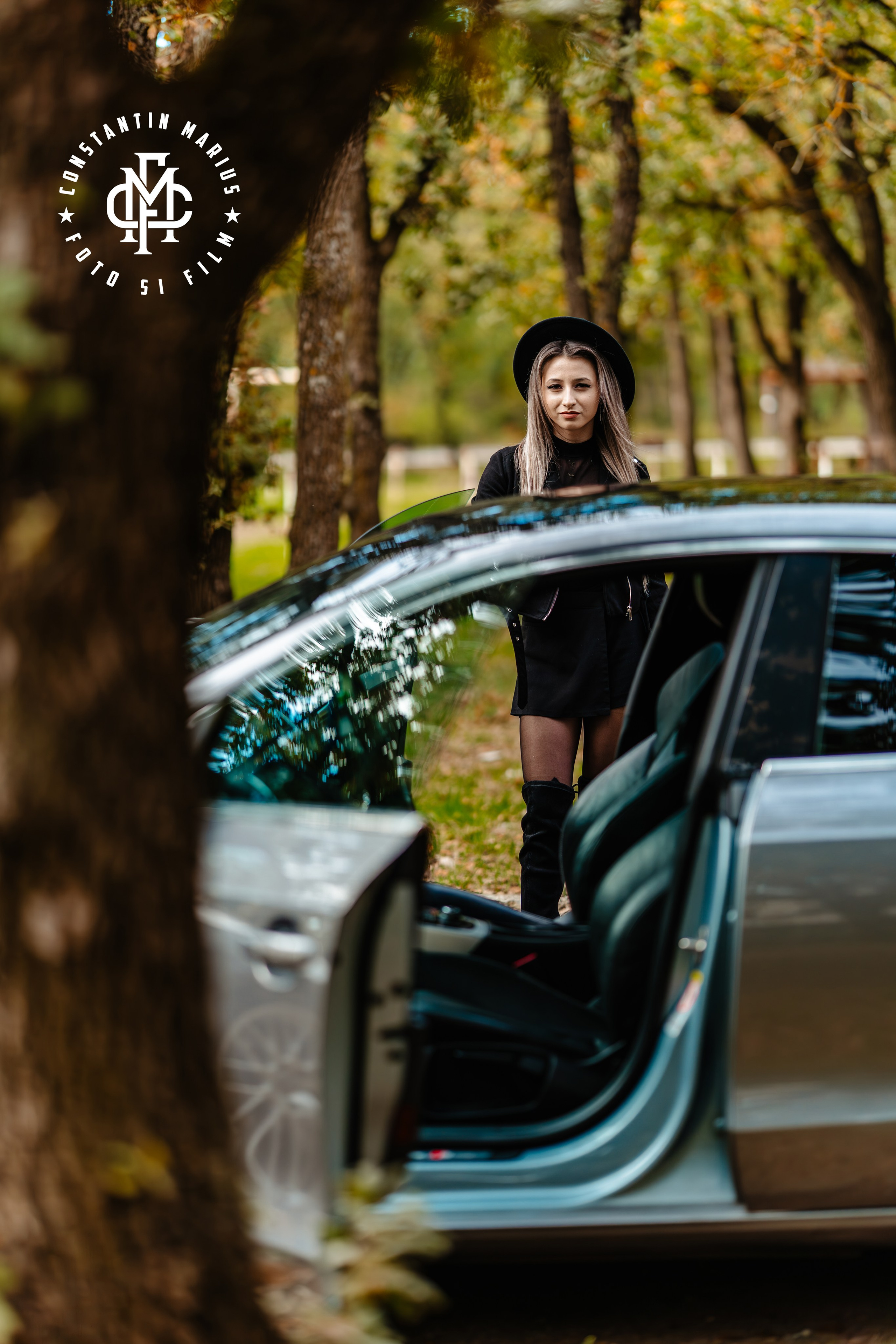 SEDINTA FOTO. DESPRE NOI