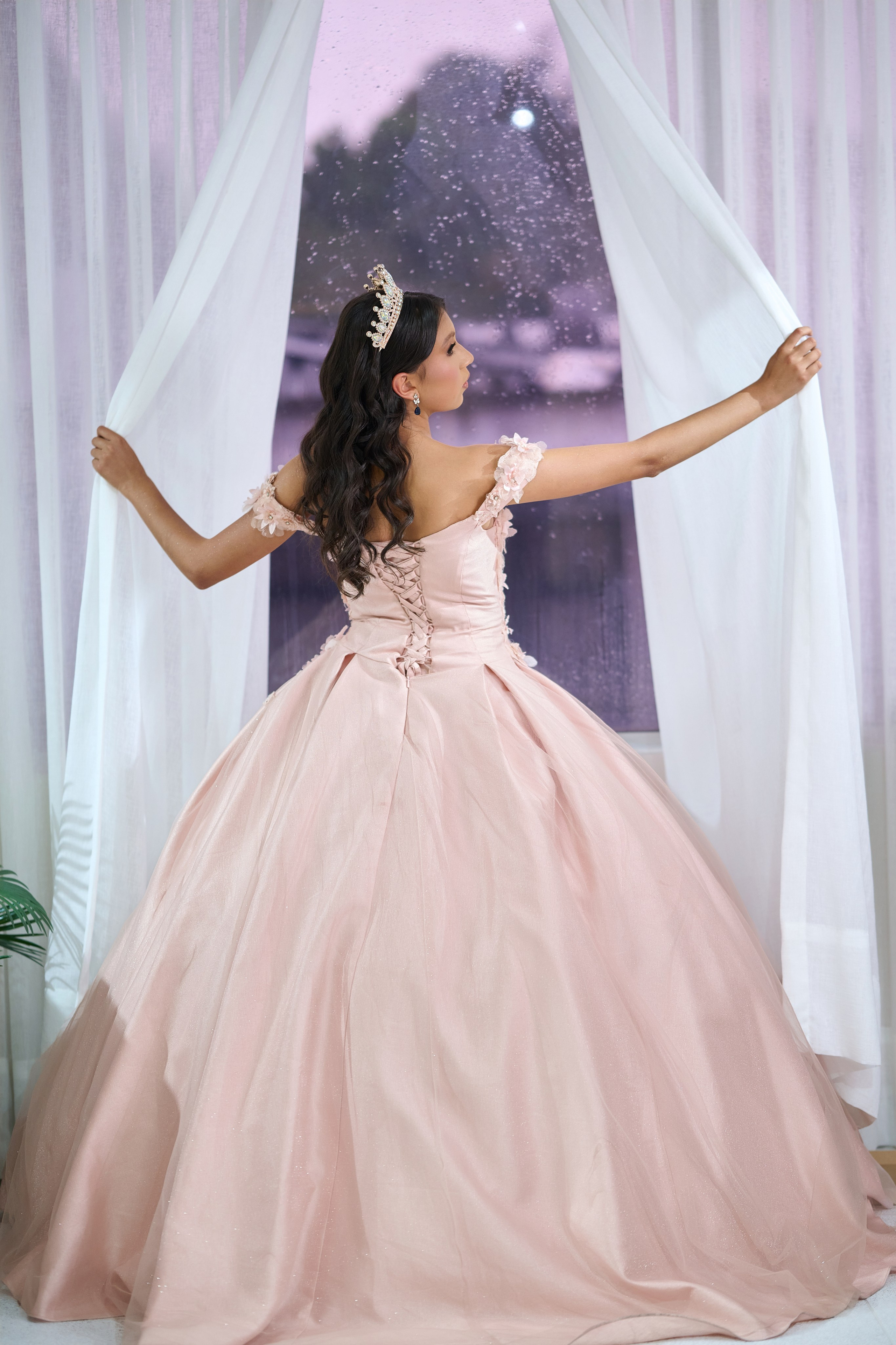 Mis 15 | Sesiones de Fotografía Modernas. Wedding Photography & Videography by ZZ Hendrick | Capturing Your Love Story in Colombia & USA