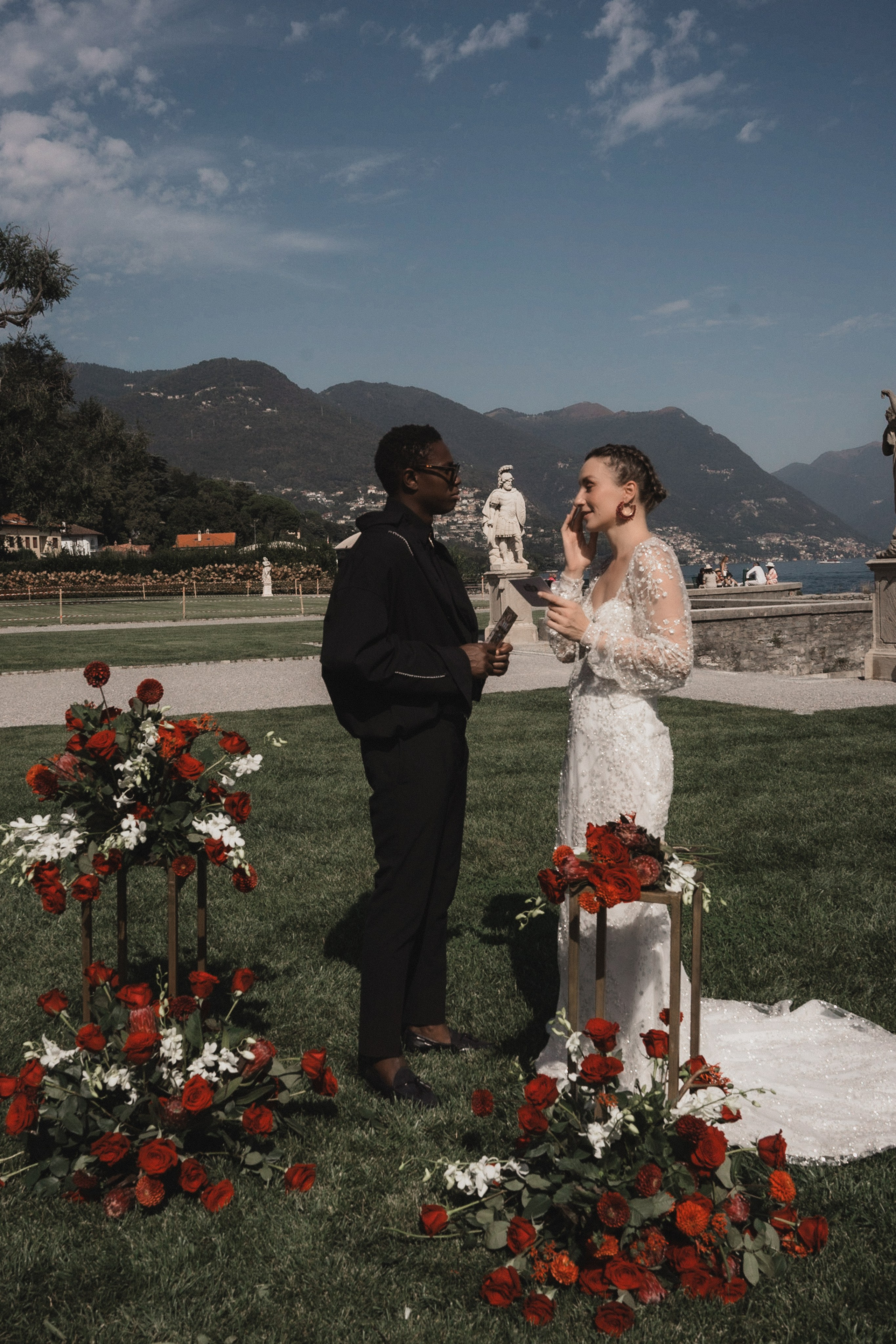 IRINA & AMED • LAKE COMO. PHOTOGRAPHER IN ITALY