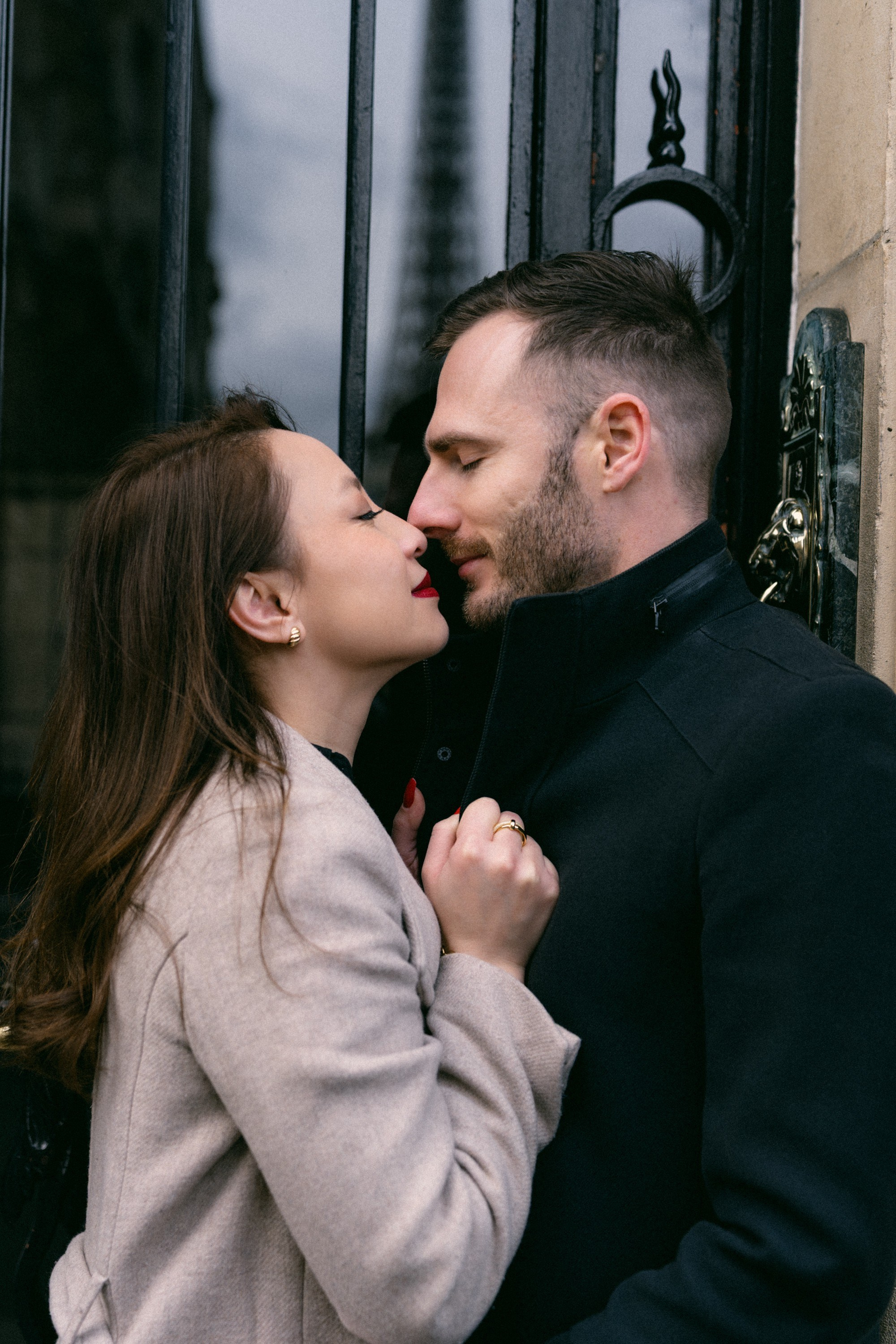Love Story: Eiffel Tower. Paris Photographer & Videographer