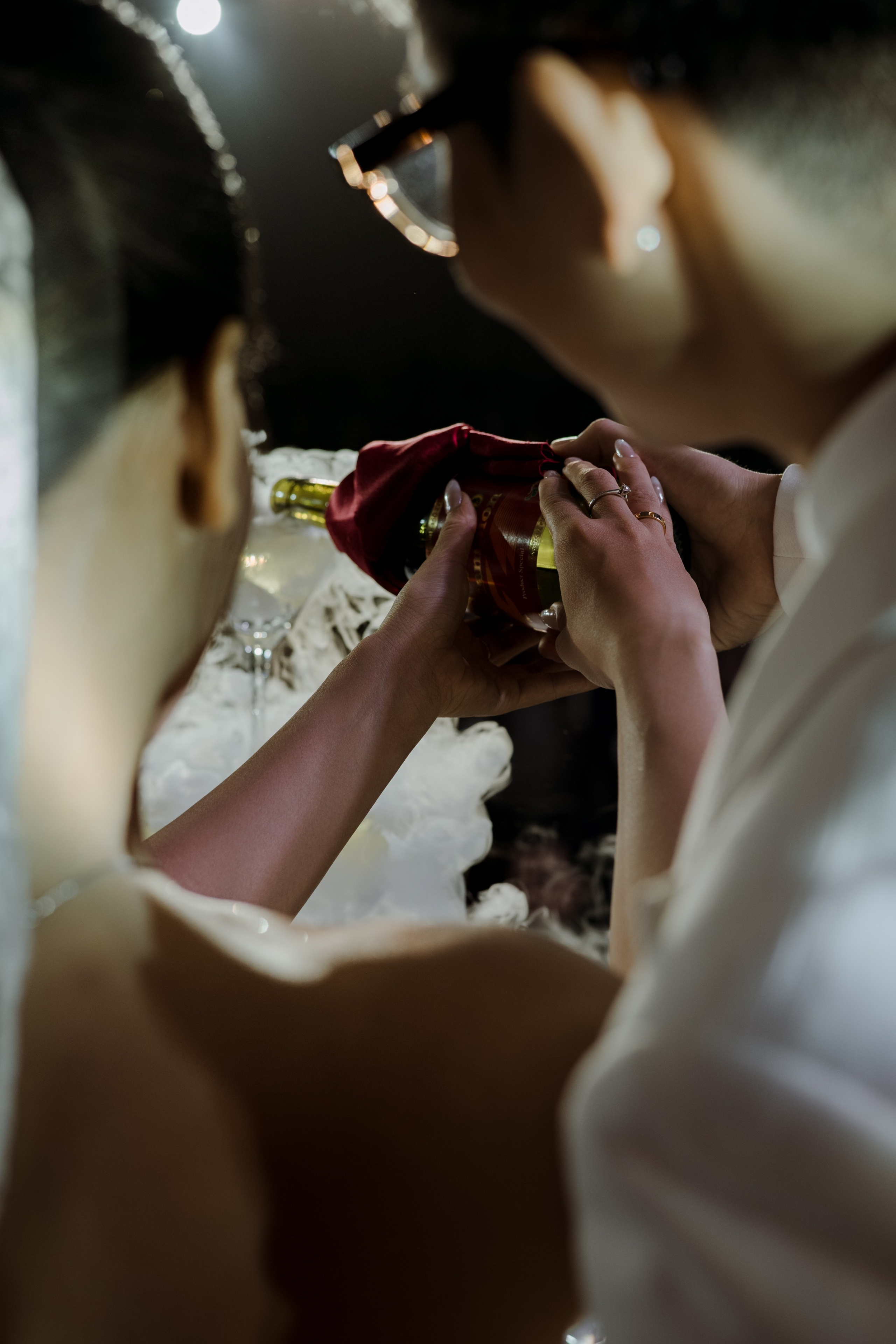 Man + Thu | Photojournalism. BenColor Studio