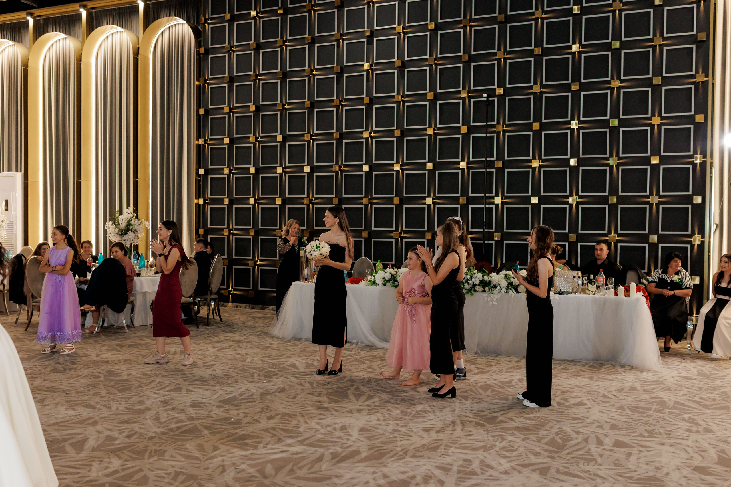 Nunta Nicoleta & Răzvan | Fotografie & Videografie Profesională. Servicii foto-video profesionale, pentru momente de neuitat