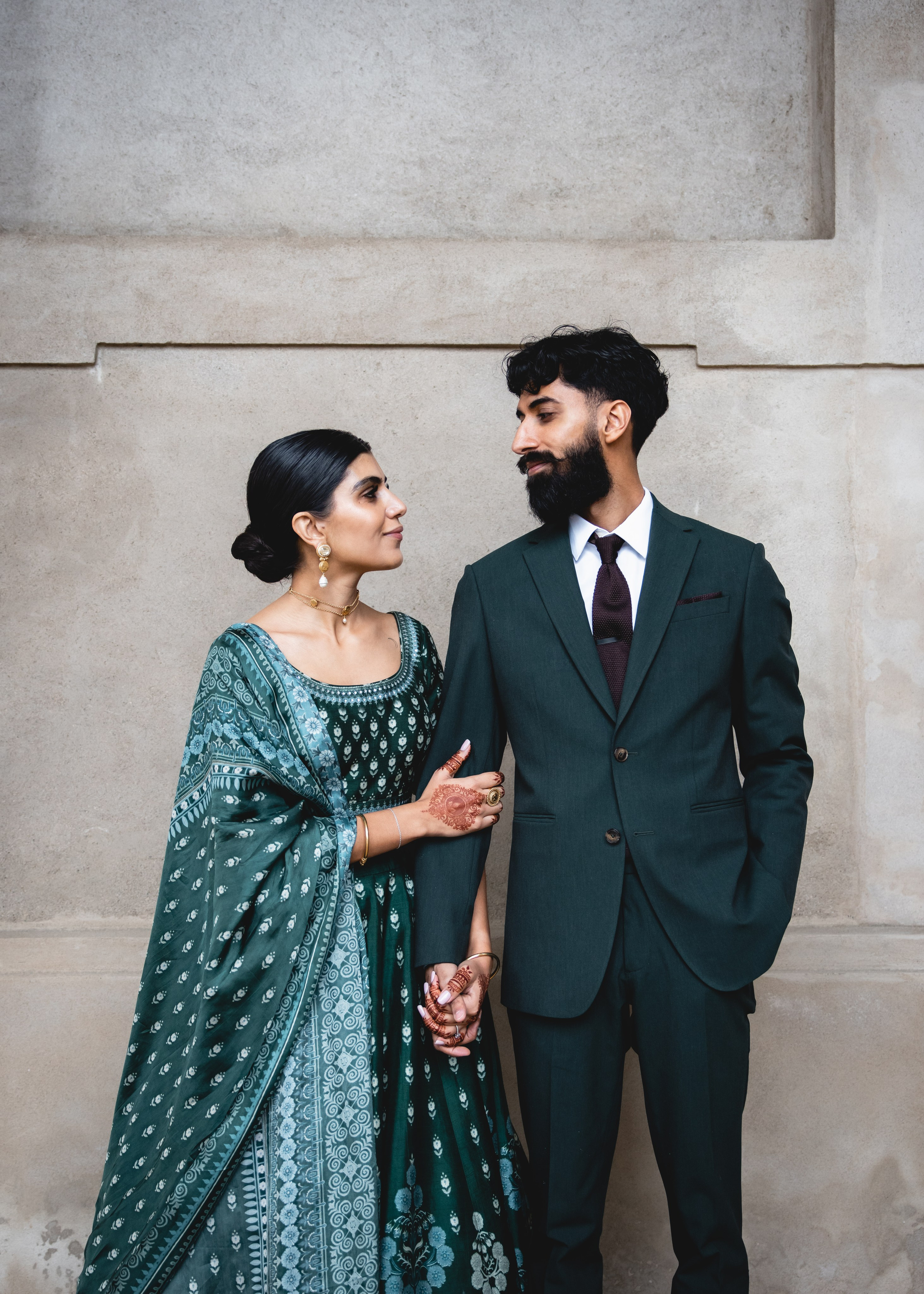 Indian style. Professional wedding photographer in Copenhagen, Denmark — Julia Byron