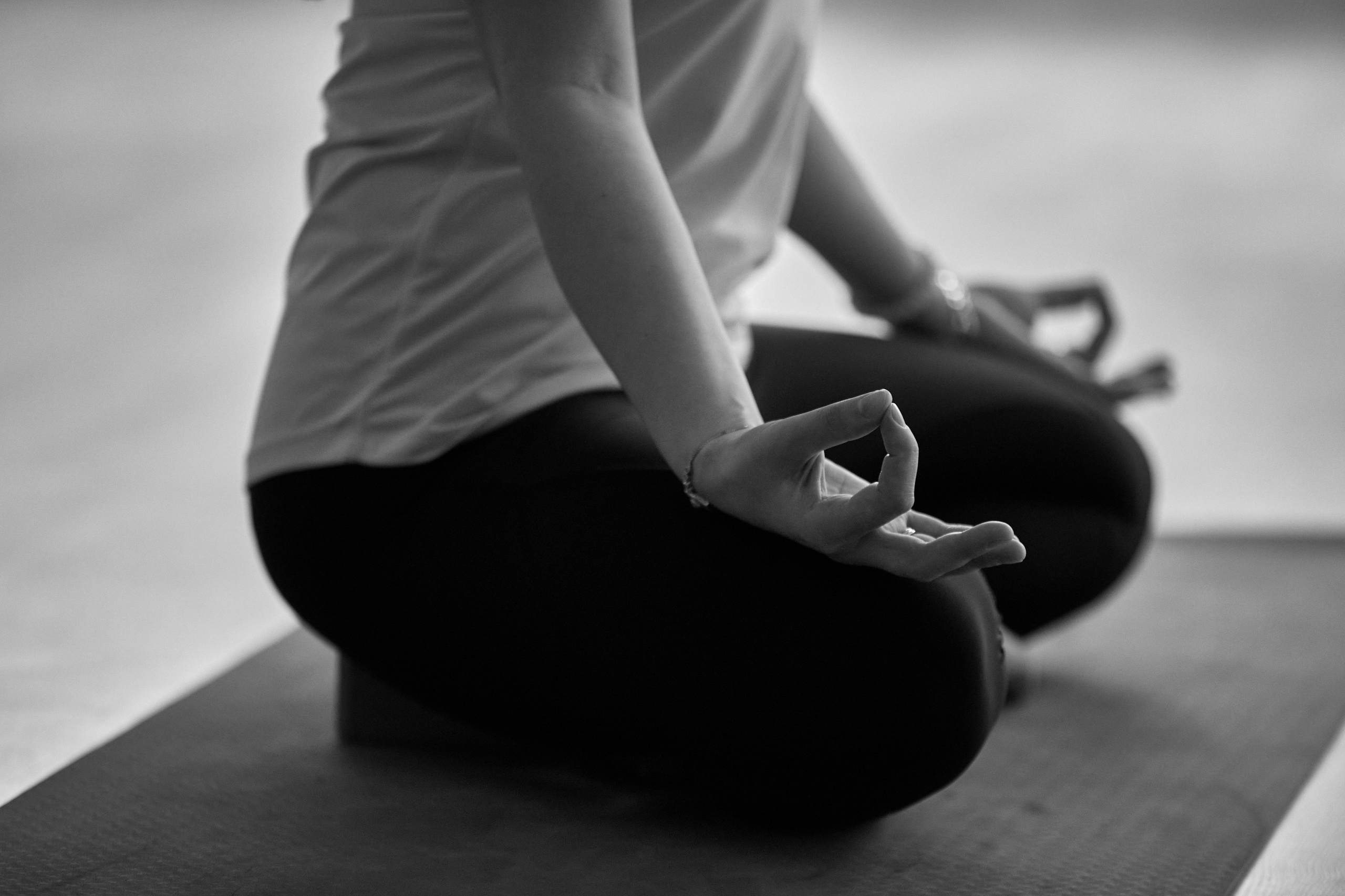 Практика в Yoga Shahi Center. Photographer in Baku Kamran Enceladus