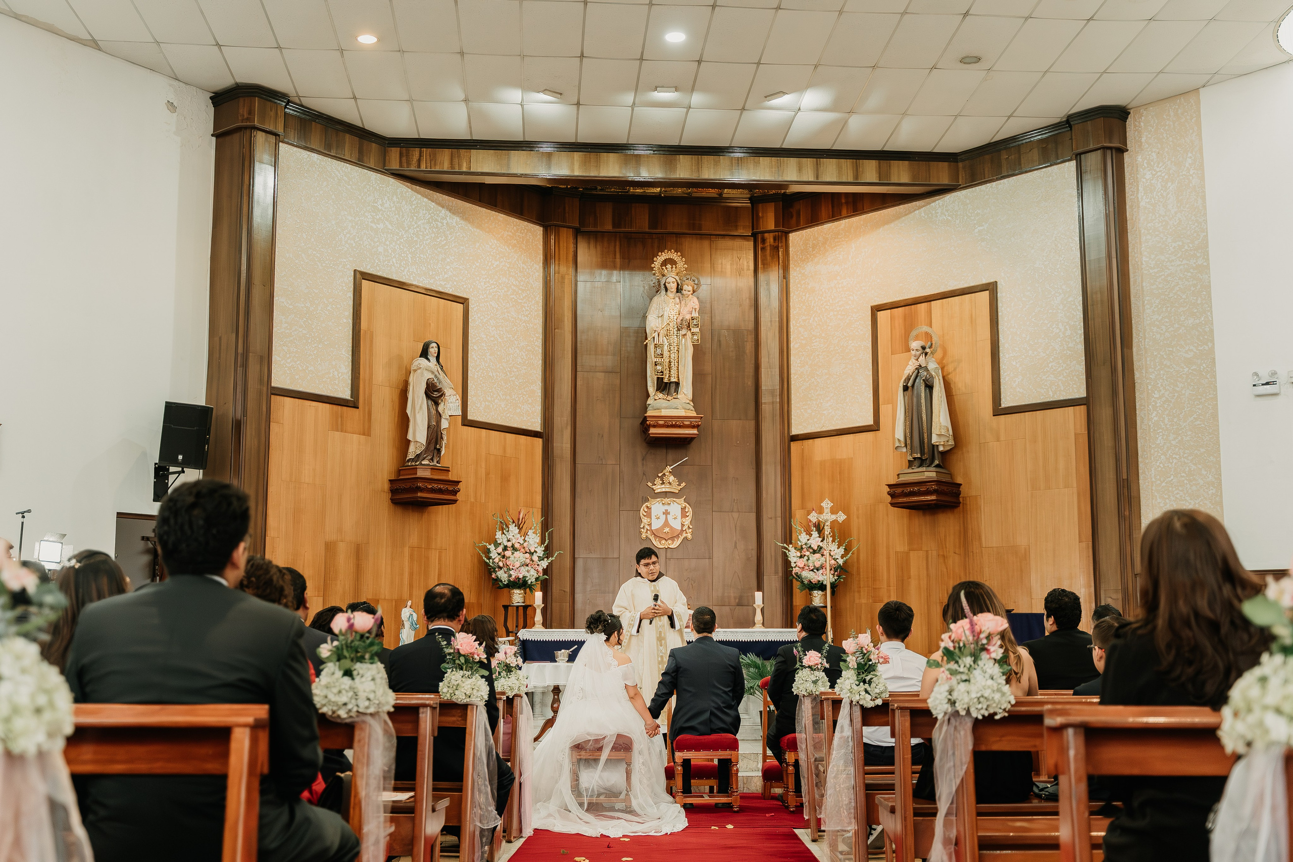 ALEJANDRA + RODRIGO BODA RELIGIOSA. Studio KVTA | Fotografía y Video de Bodas en Arequipa