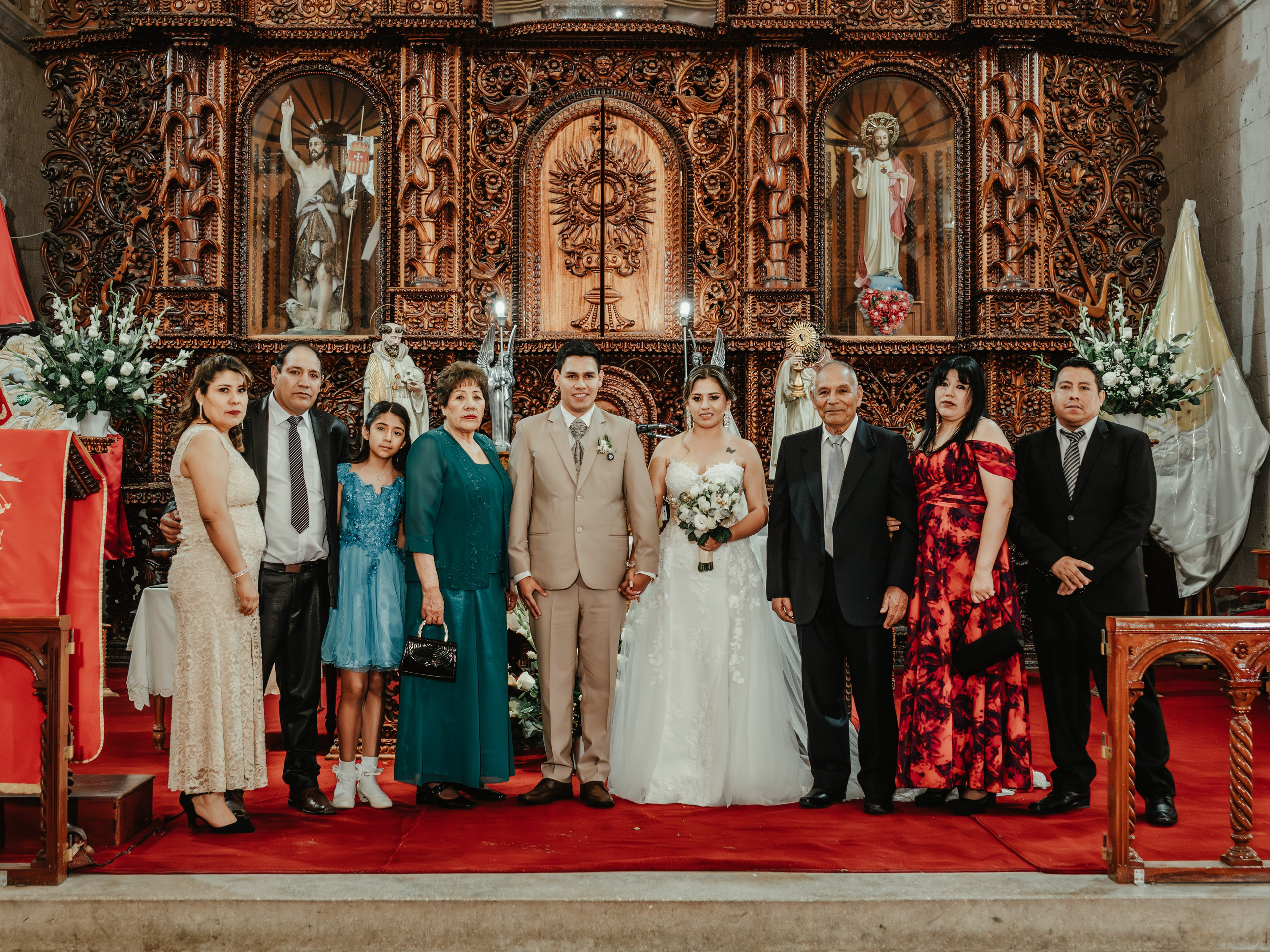 CARLA Y MARIO BODA RELIGIOSA. Studio KVTA | Fotografía y Video de Bodas en Arequipa