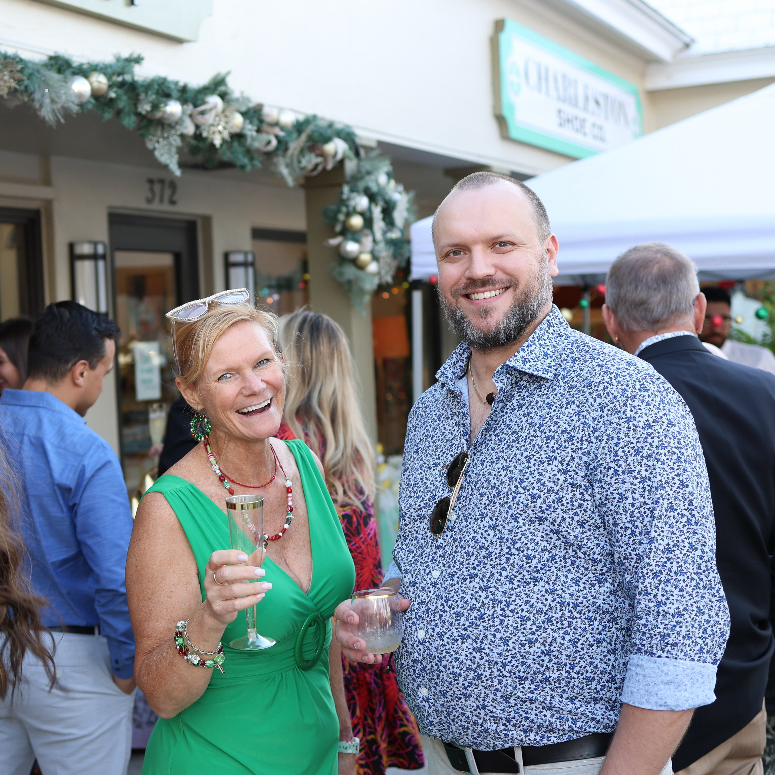 Paradise Coast Lifestyle Magazine. Out and About 239