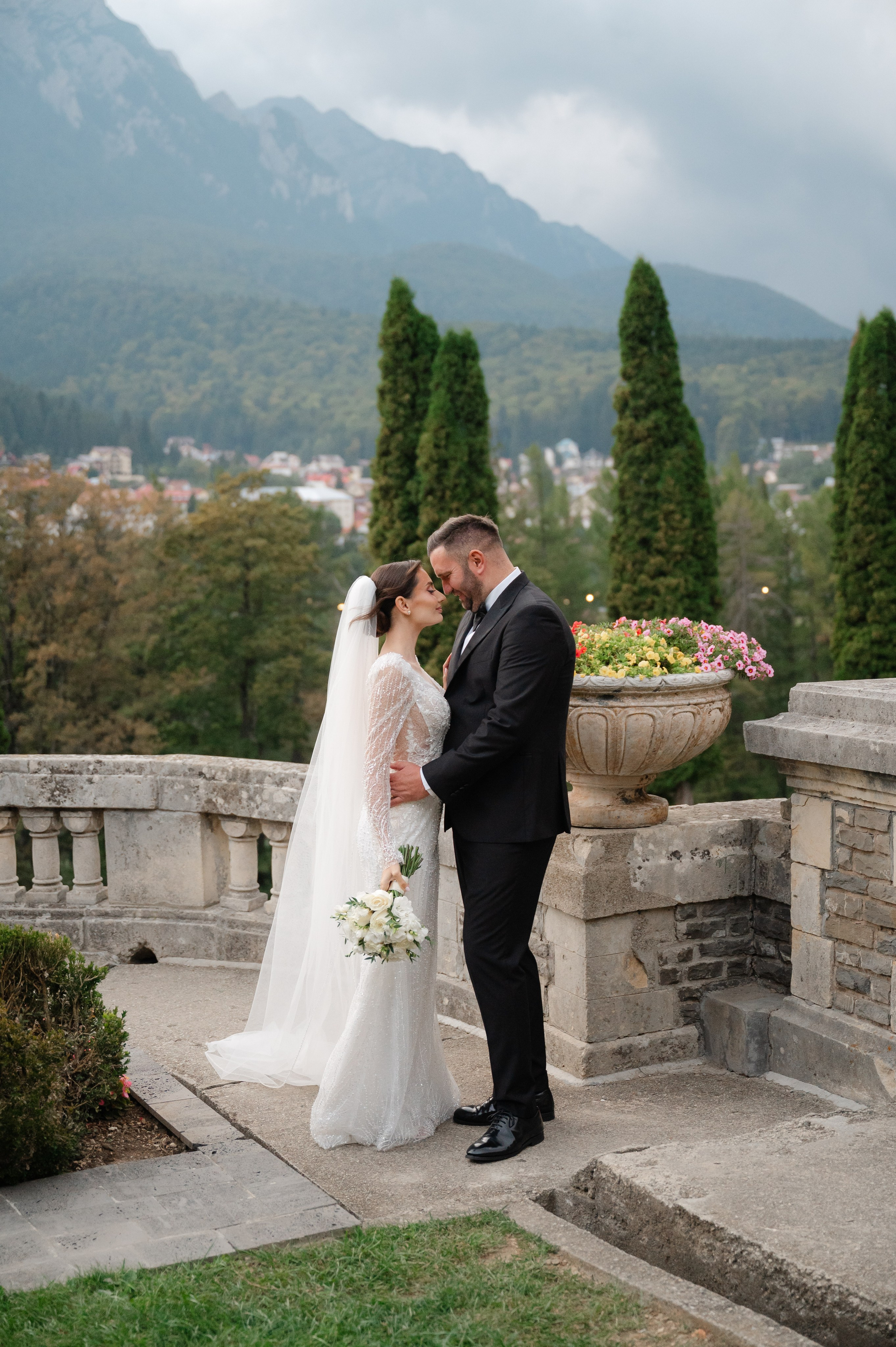 Mălina & Silviu – ședință foto la Castelul Cantacuzino | Fotograf nuntă