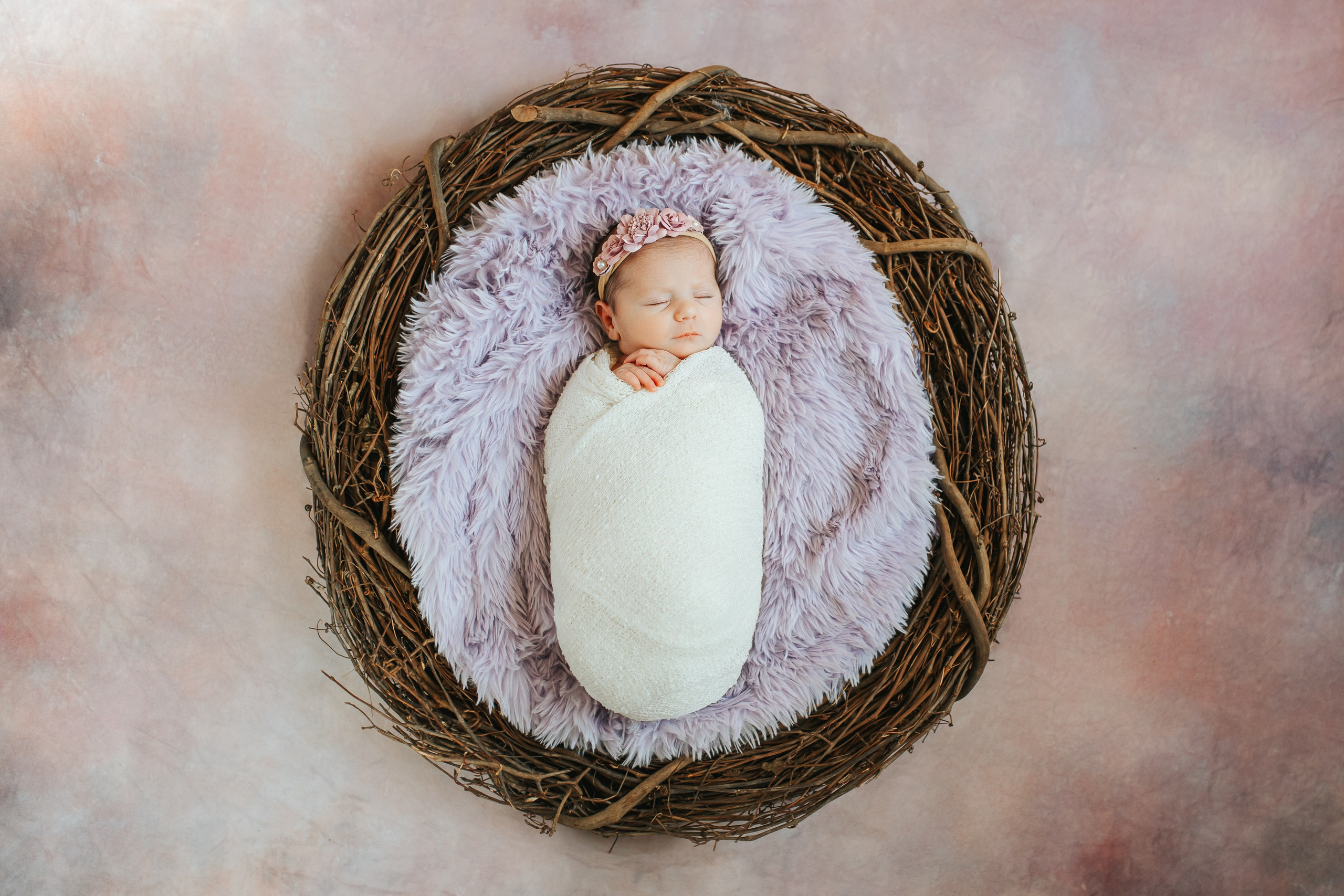 Newborn. Family and kids photographer Anastasiya Hanush in Massachusetts