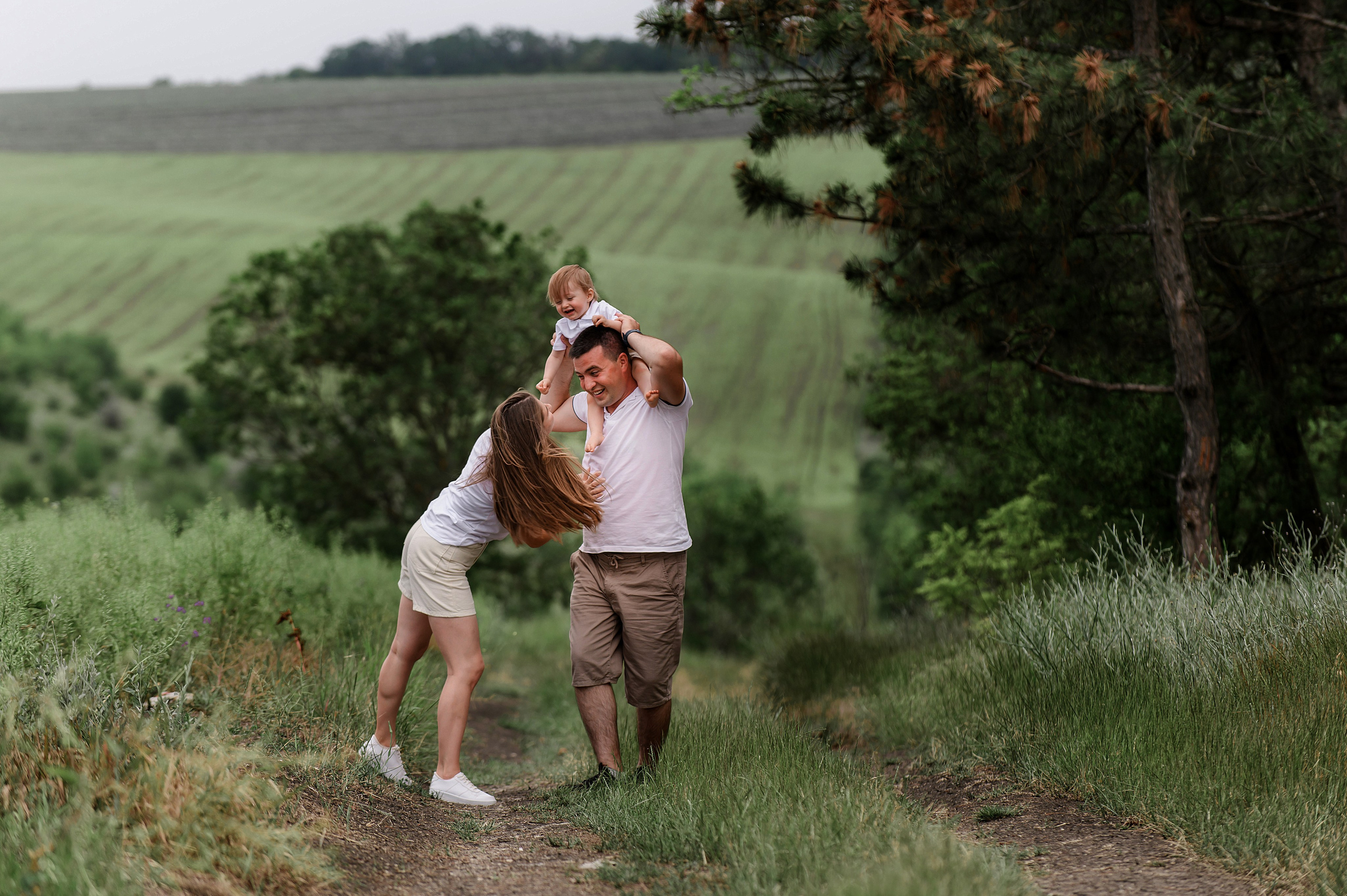 Family Ecaterina. Wedding photographer from Moldova Alexey Chipchiu
