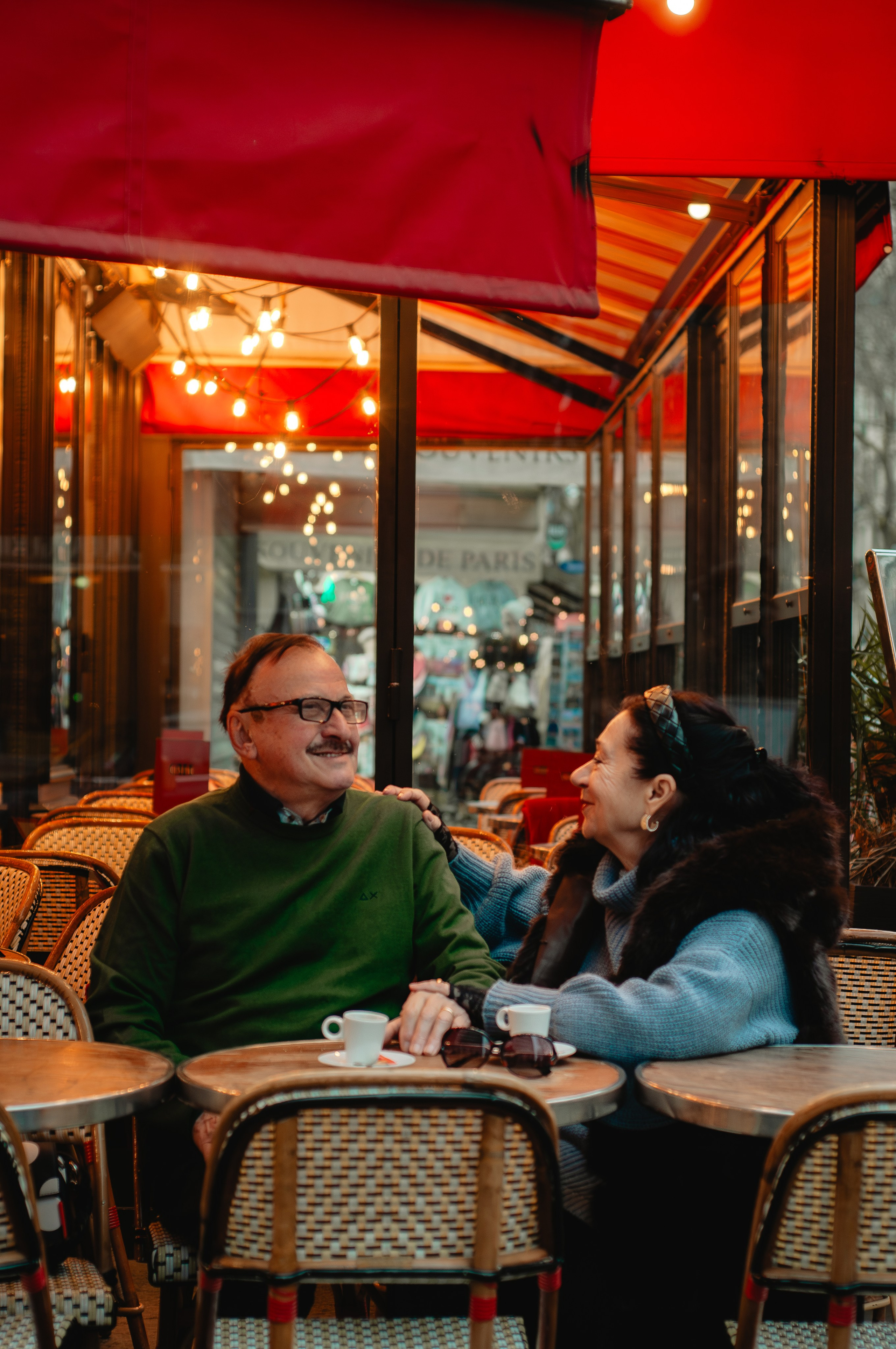 Photoshoot in Paris for the elderly couple. Paris photographer — Polina Osipova