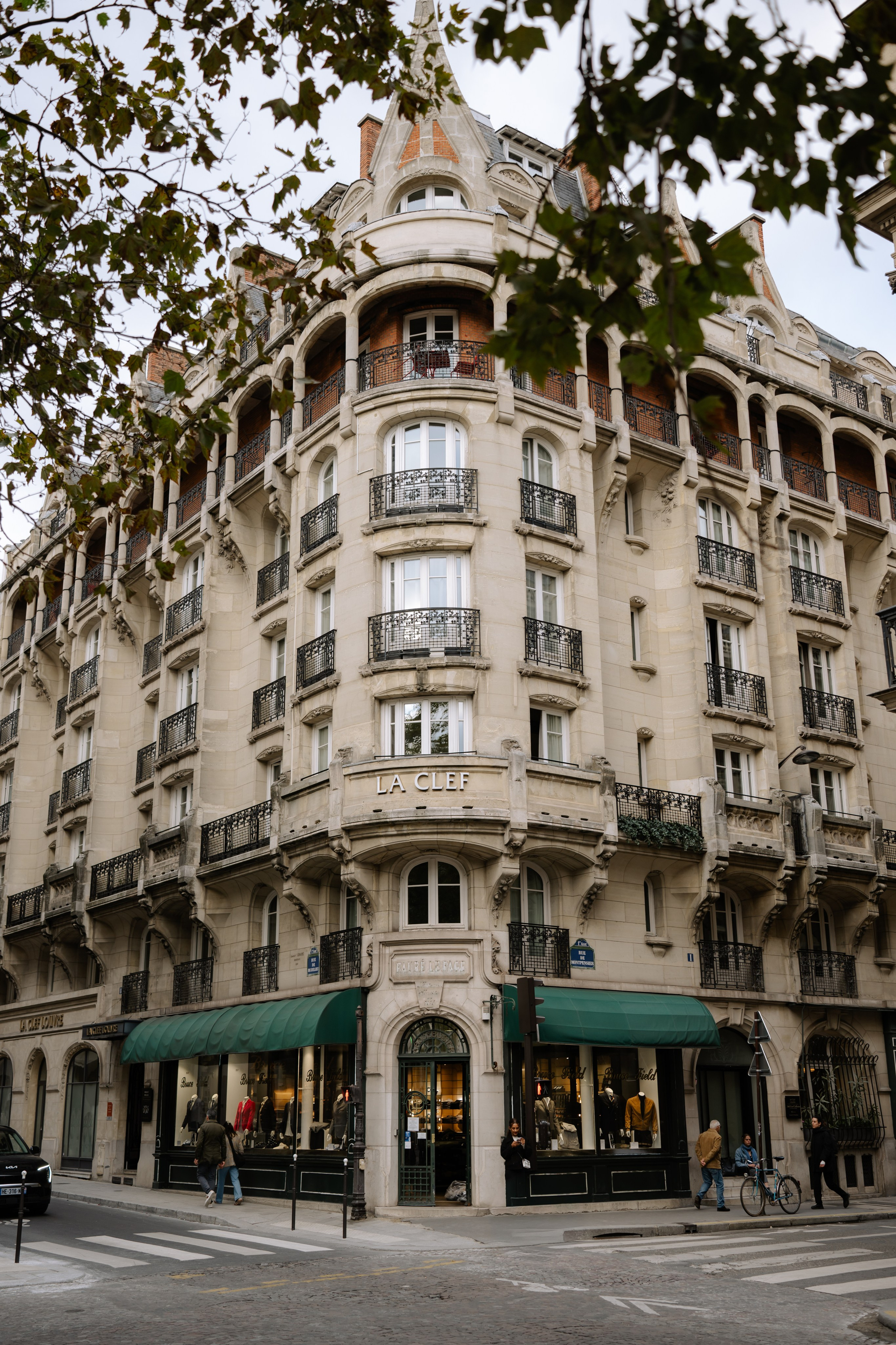 Ana + Marko | Paris. Proud Vision Weddings | Wedding Photography & Films — Servicii profesionale Foto Video Nunta Iasi