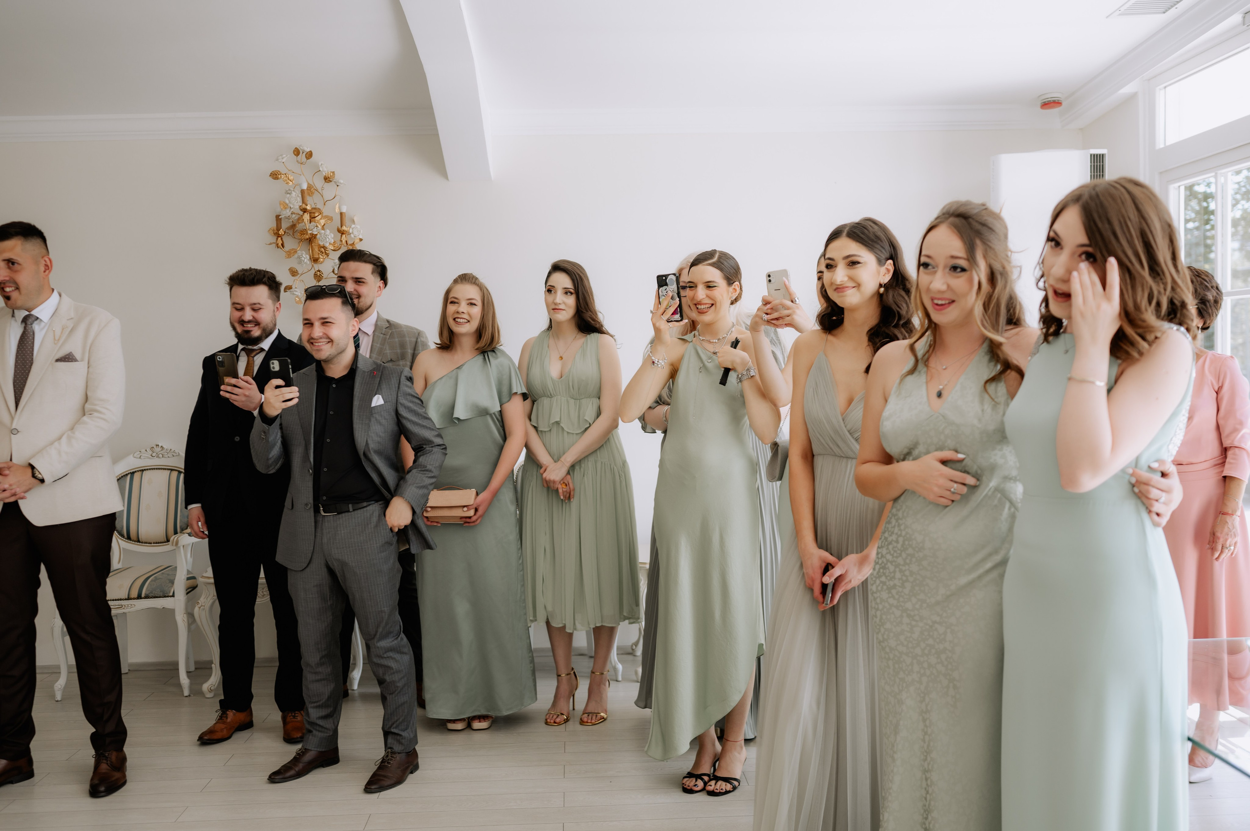 Nunta la Hotel Capitol Iasi. Proud Vision Weddings | Wedding Photography & Film — Servicii profesionale Foto Video Nunta Iasi