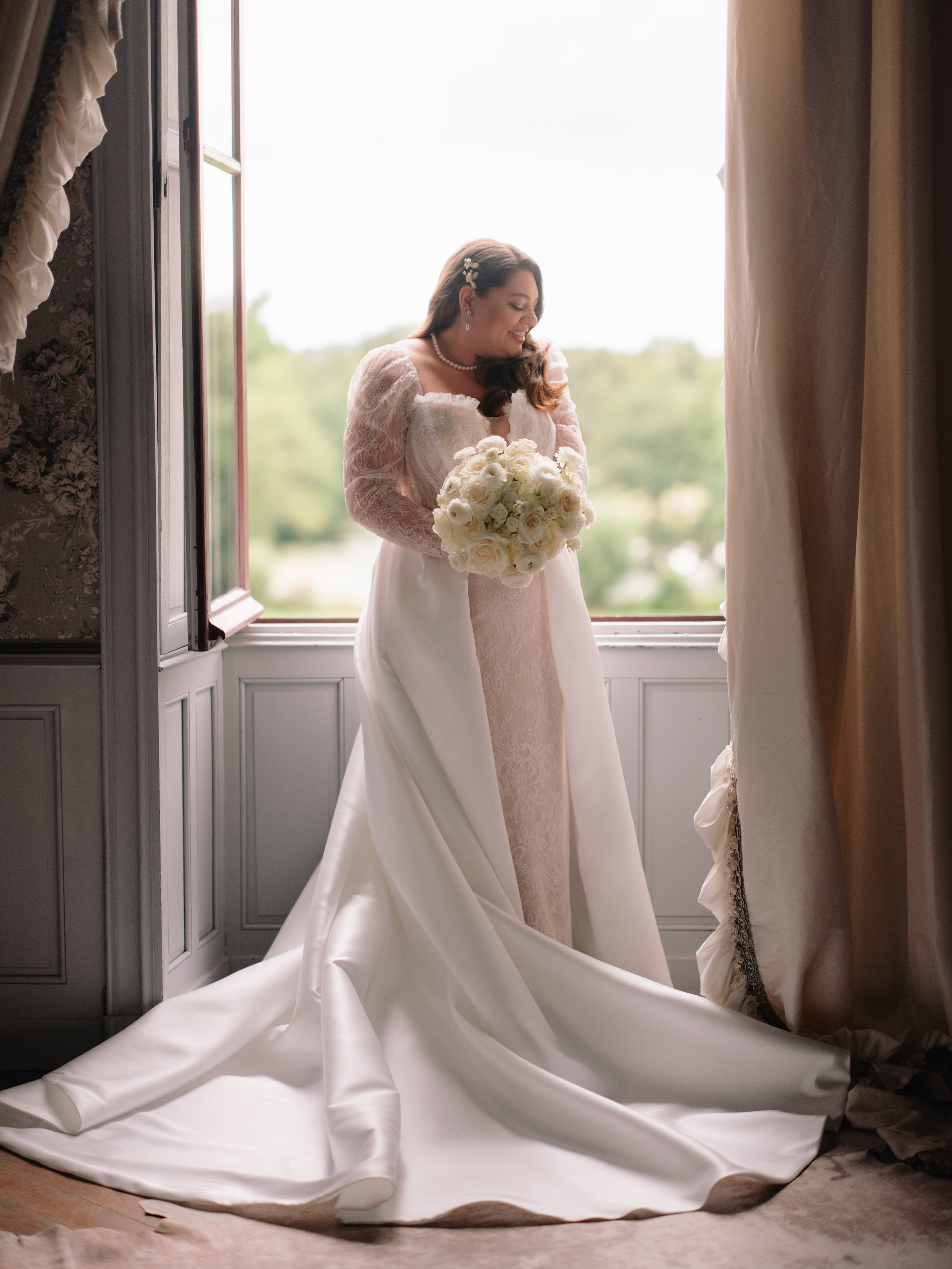 Luxury Château Wedding in France | Anna & Jon at Chateau Challain