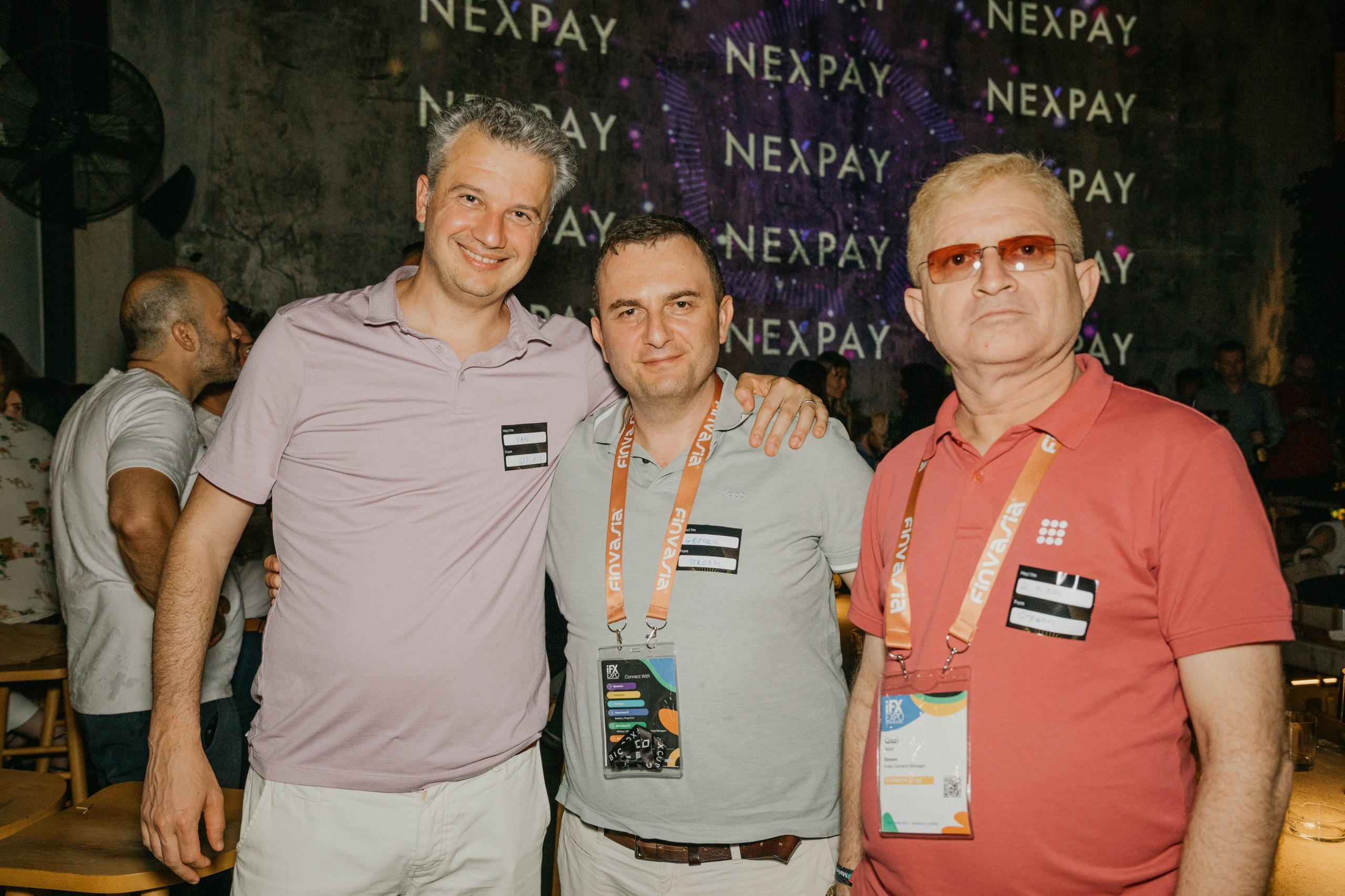 Group portraits. Photographer in Barcelona capturing unique stories | Kate Chumak