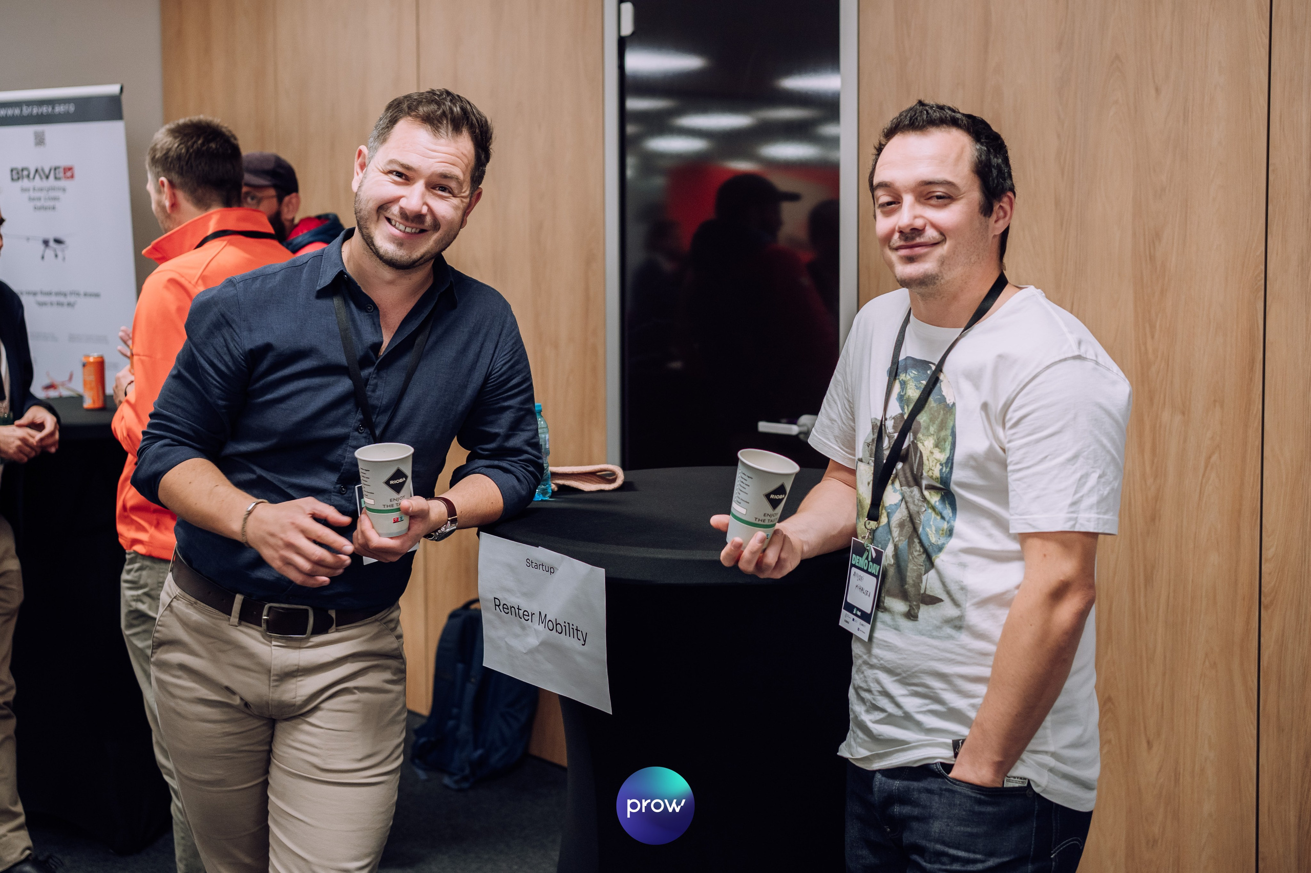 InVest DemoDay @ Cowork. Cozac Cristian Photographer