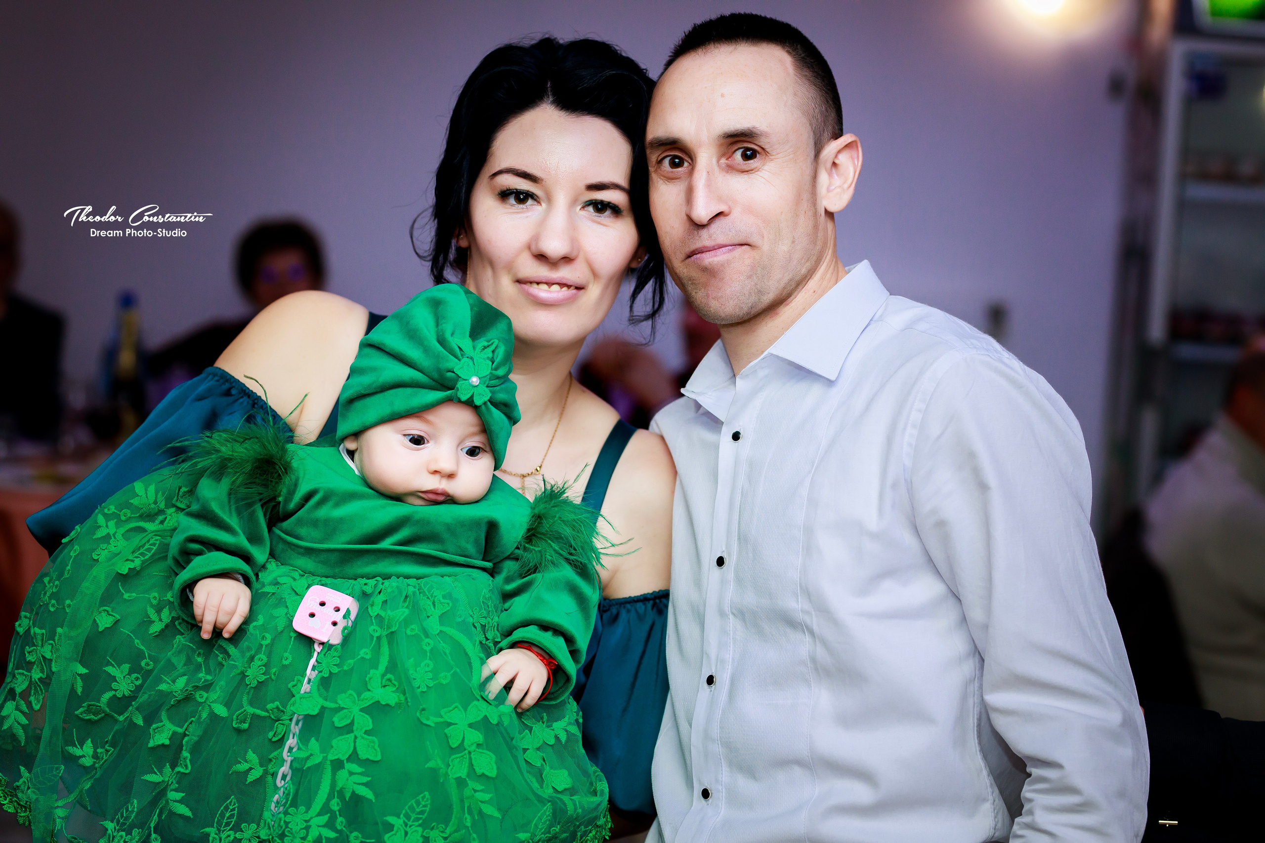 Botez. Dream Studio Galați – ședințe foto profesionale pentru familie, portrete și evenimente