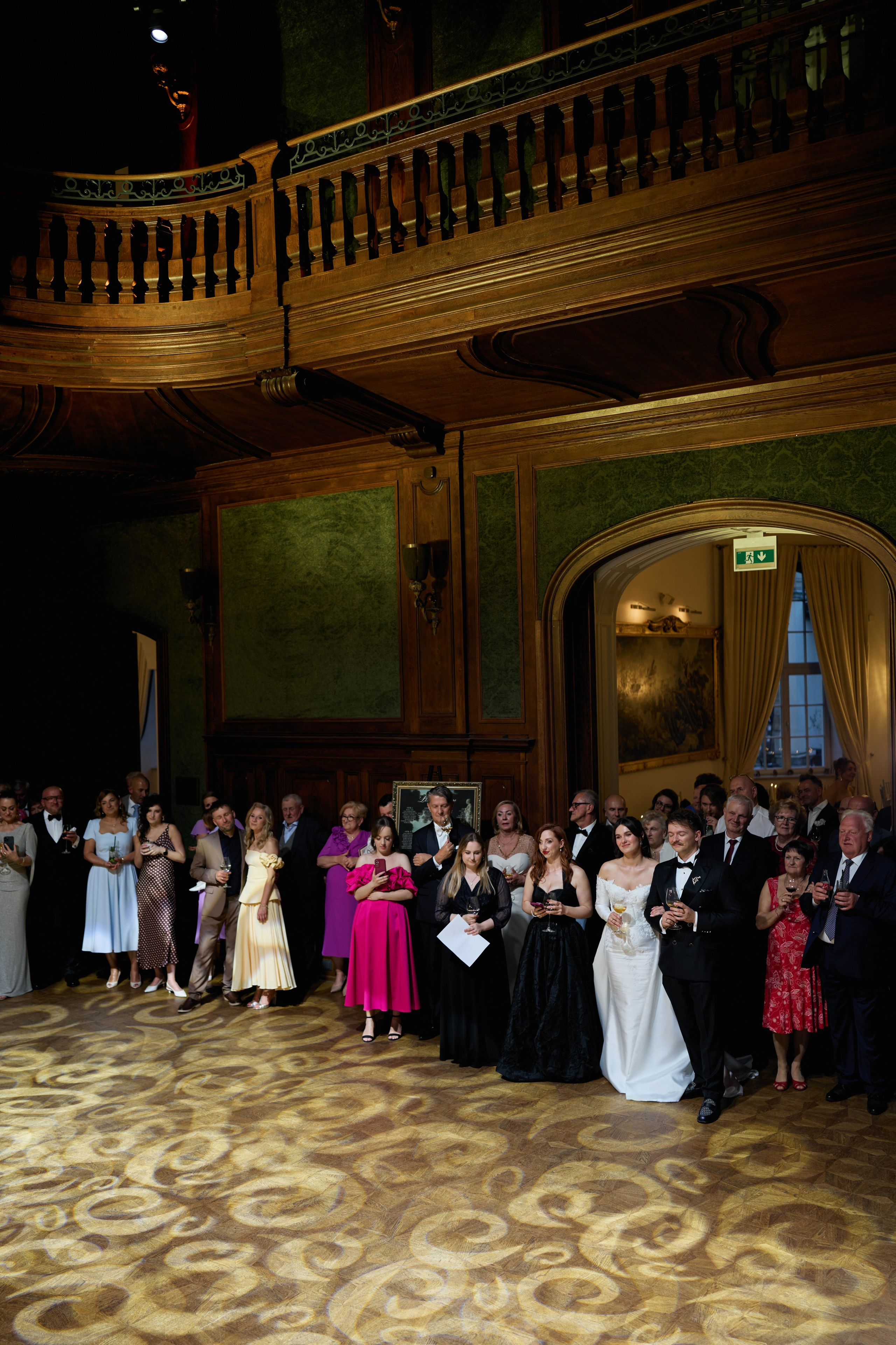 Wiktoria & Kacper. Pałac Goetz. Fotograf ślubny i rodzinny w Krakowie Yana Klymova