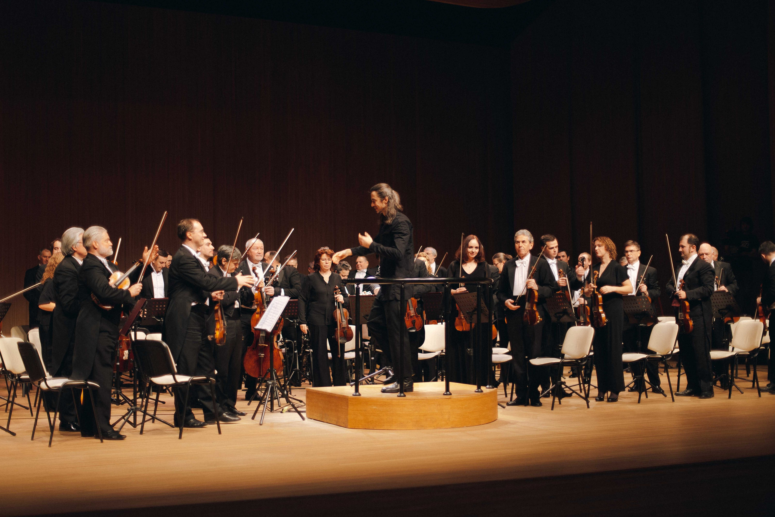 The Tchaikovsky Academic Grand Symphony Orchestra in Baku. Wedding&Event photographer Ismail Rzayev in Baku
