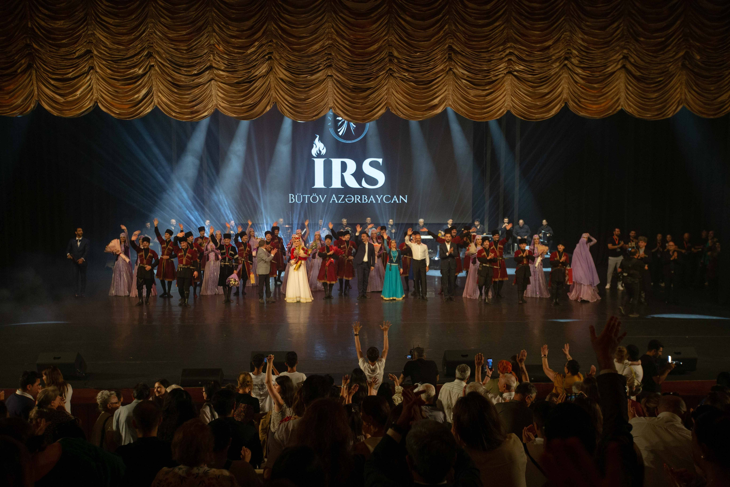 STATE DANCE ENSEMBLE. Wedding&Event photographer Ismail Rzayev in Baku