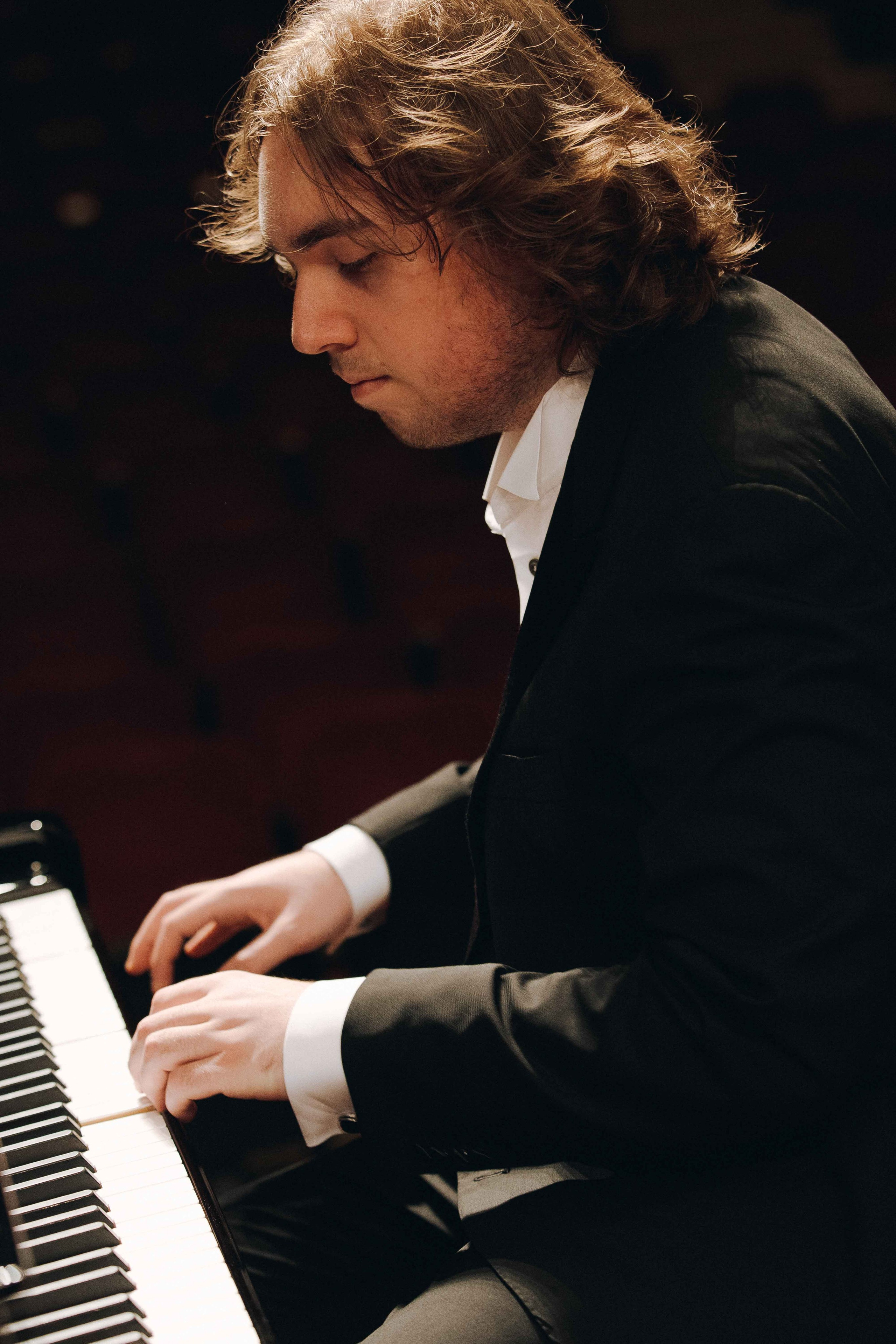 The Tchaikovsky Academic Grand Symphony Orchestra in Istanbul. Wedding&Event photographer Ismail Rzayev in Baku