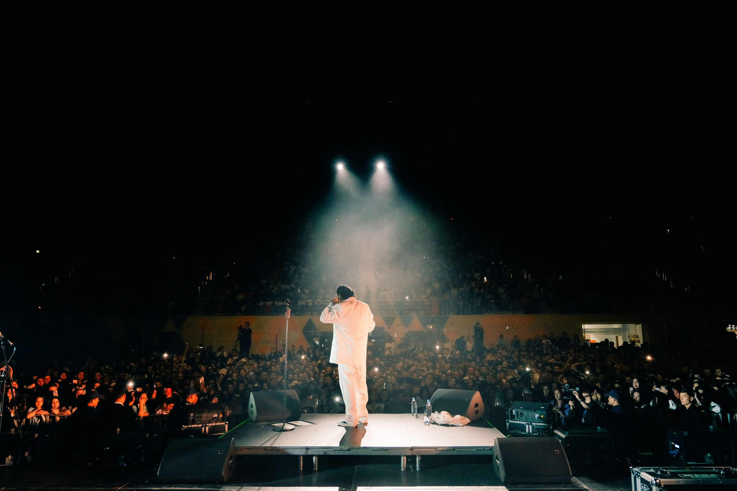 Репортажная съемка выступления артиста МОТ. Фотограф в Узбекистане и Самарканде Джасур Марупов